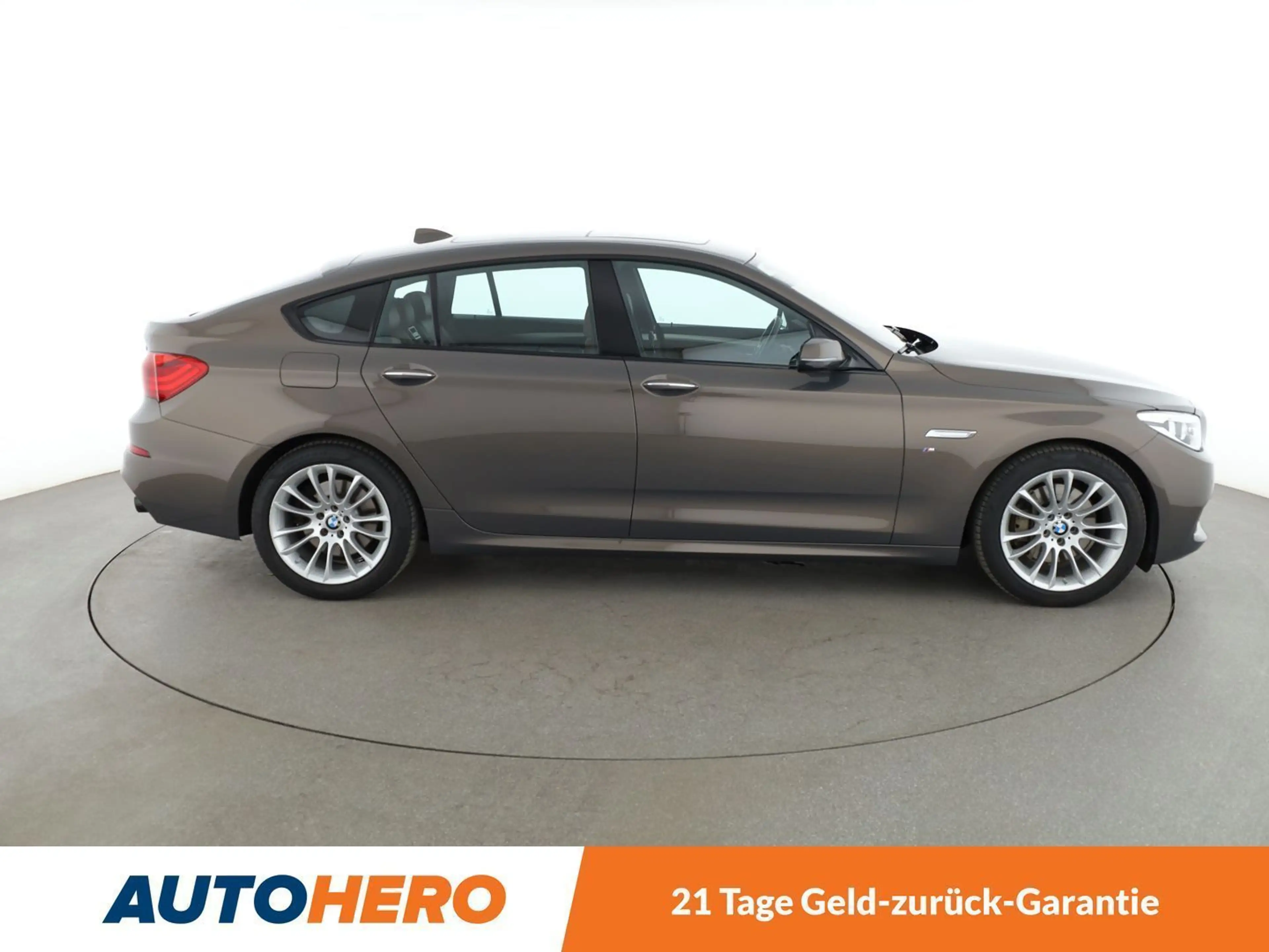 BMW 535 535d GT M Sport Aut.*NAVI*LED*HUD*TEMPO*PANO*CAM* — photo 7
