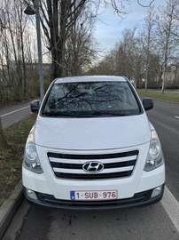 2.5 CRDi Travel 5 seater (EU5)