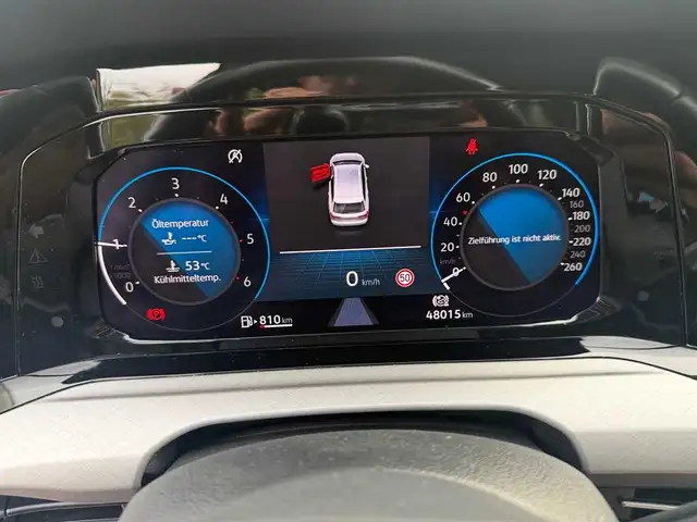 Volkswagen Golf view 9