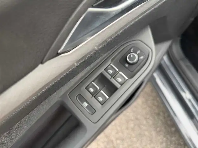 Volkswagen Golf view 14