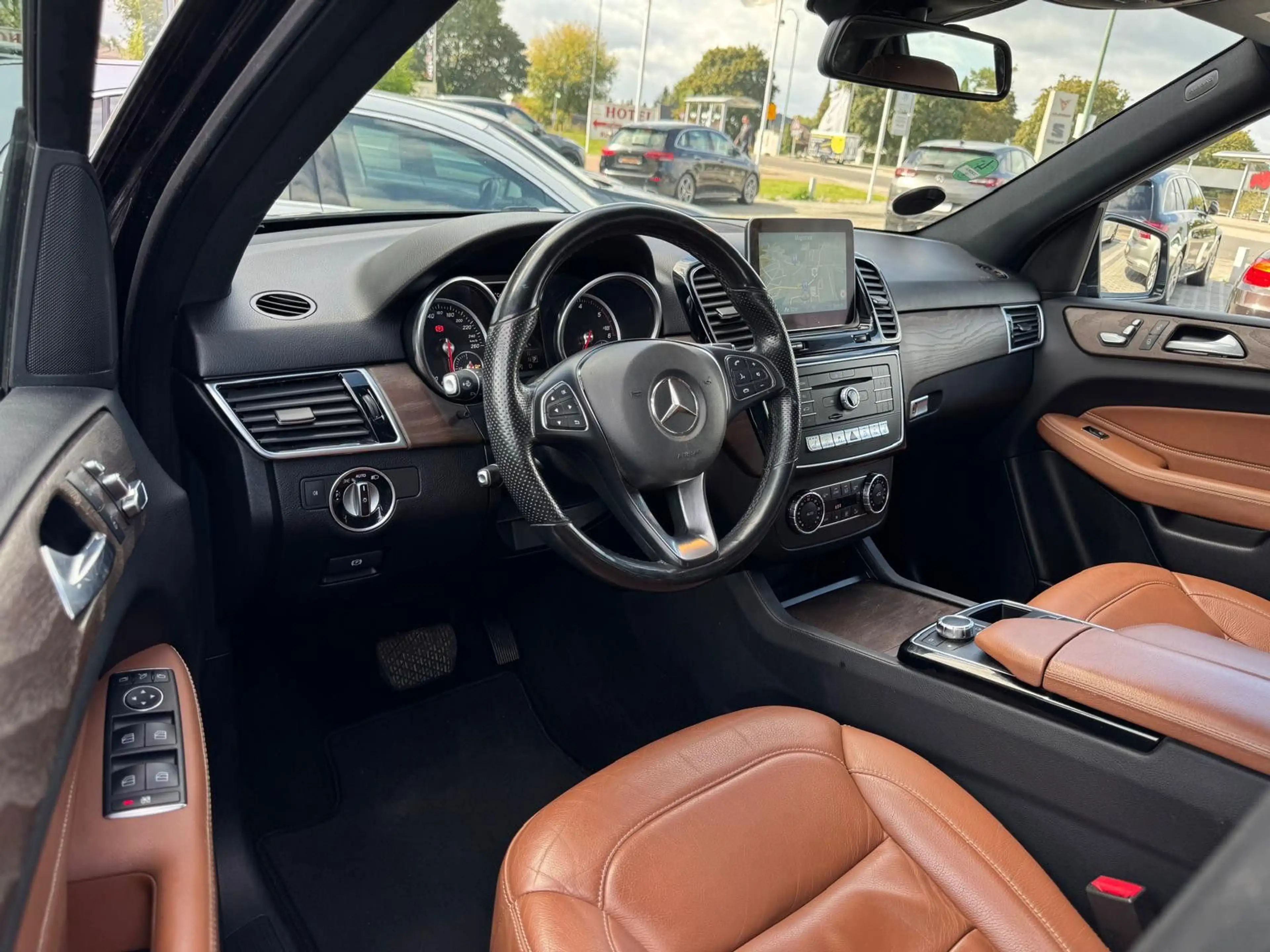 Mercedes-Benz GLE 350 d 4Matic — photo 15