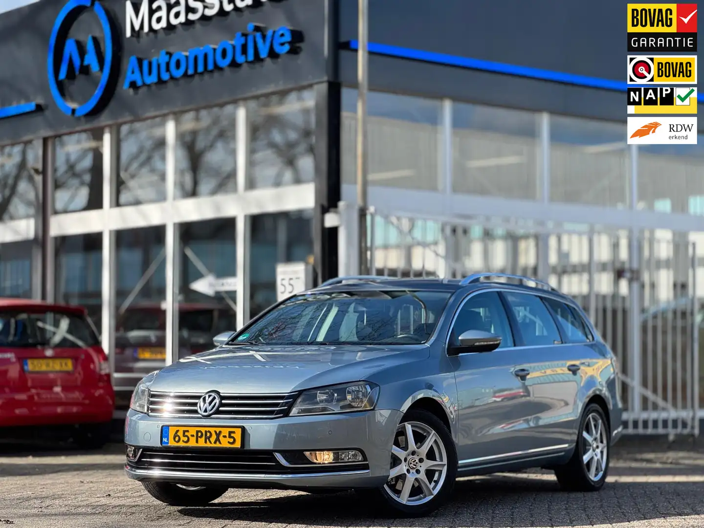 Volkswagen Passat Variant 1.8 TSI Highline Automaat Navi PDC Cruise Trekhaak Grijs - 1