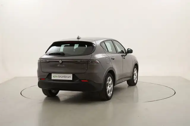 Alfa Romeo Tonale view 5