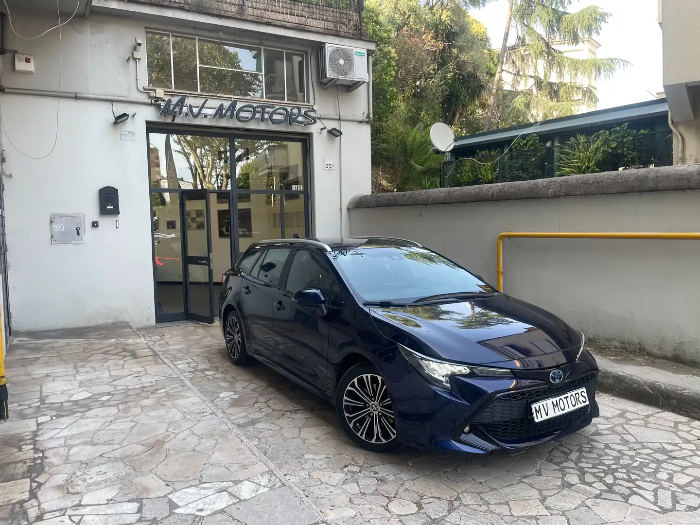 Toyota Corolla Touring Sports 2.0h Business cvt Blu/Azzurro - 1
