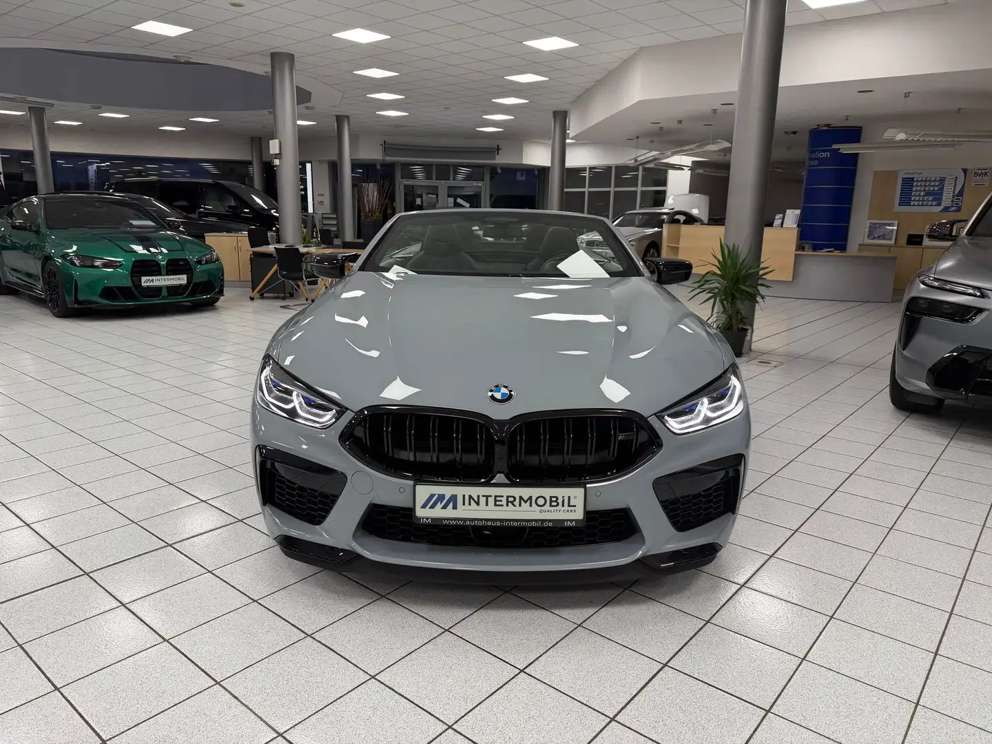 BMW M8 Competition Cabrio*LASER*SOFT*HUD*H K*TV*360° Grau - 2