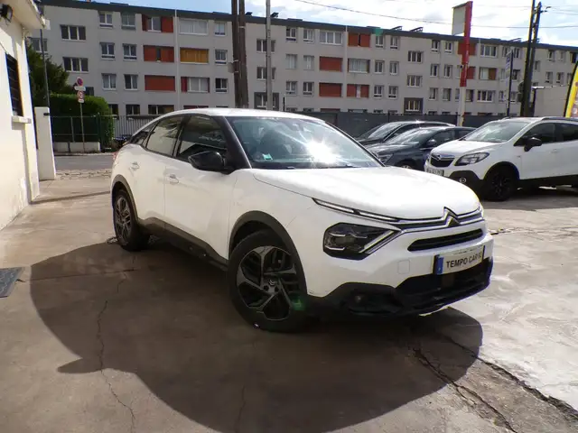 Citroen C4 view 3