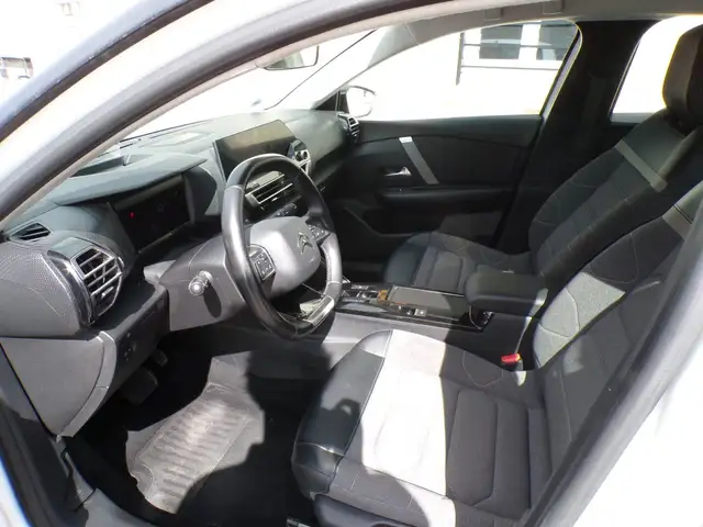 Citroen C4 view 10