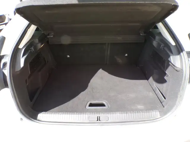Citroen C4 view 7