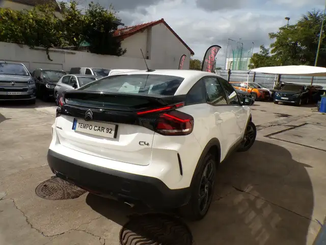 Citroen C4 view 2