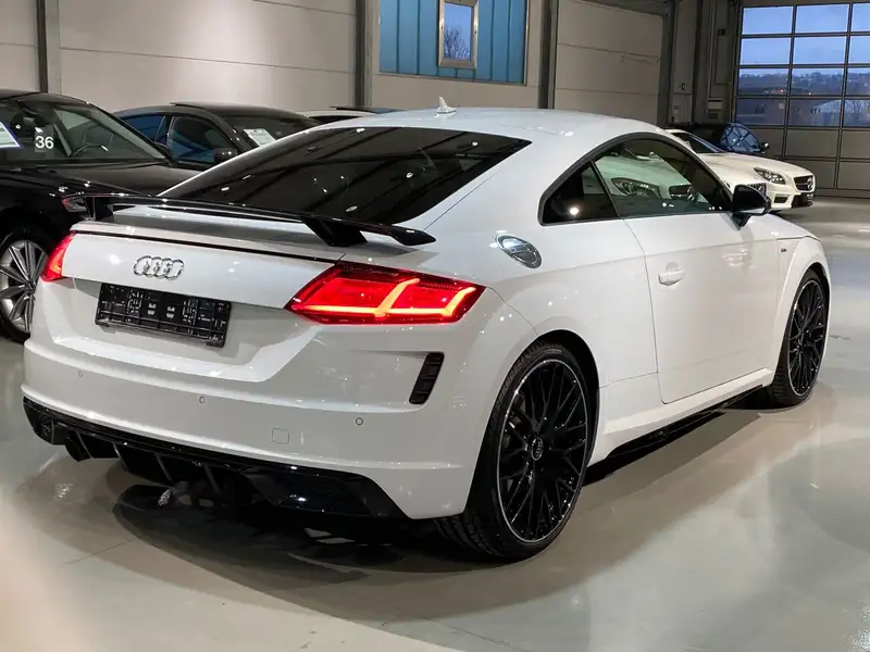 Annonce voiture d'occasion Audi TT - CARADIZE