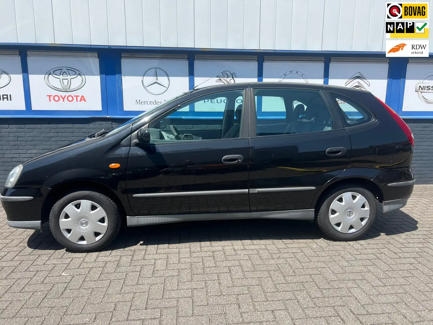 Nissan Almera Tino 1.8 Visia 2005 nwe.apk 1750eu Black - 1
