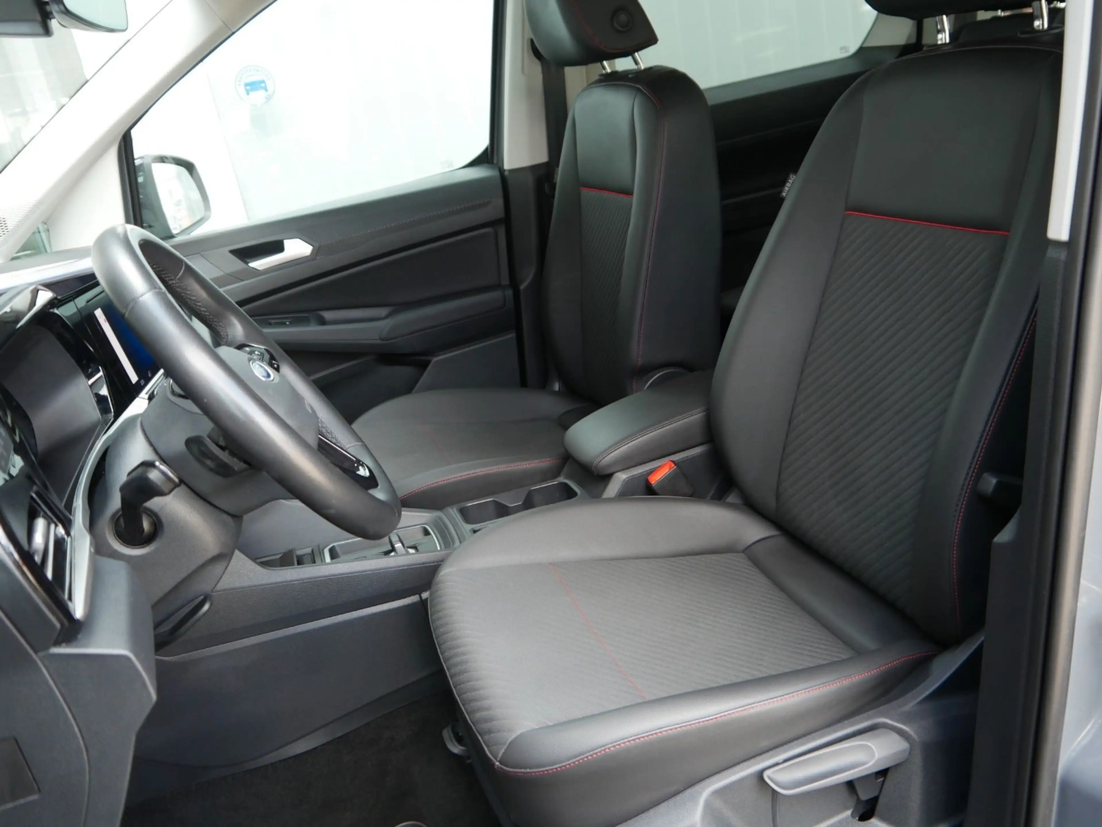 Ford Grand Tourneo Connect 7-Sitzer Diesel Automatik — photo 3