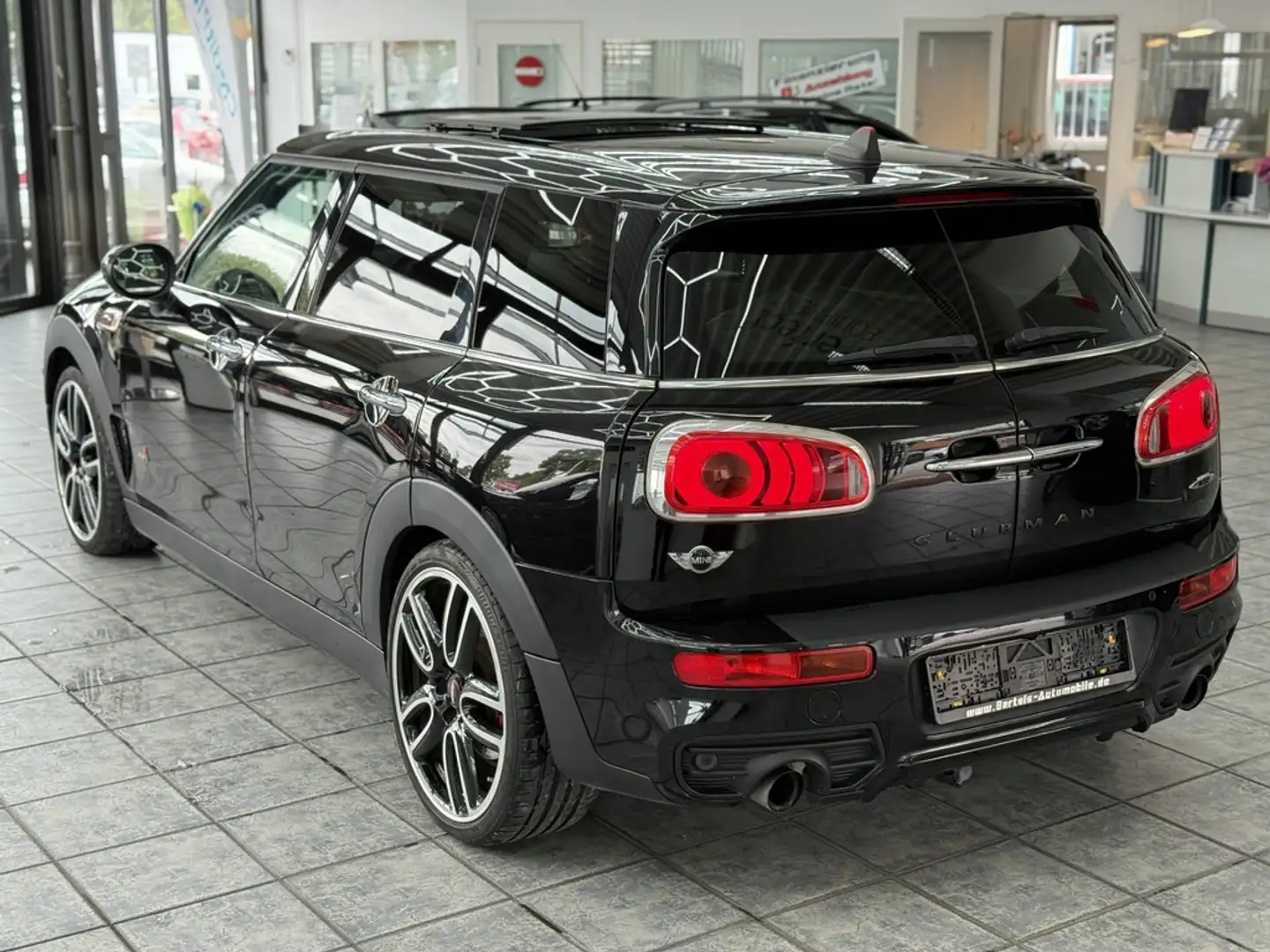 MINI John Cooper Works Clubman All4 Wired, LED, Leder Negru - 2