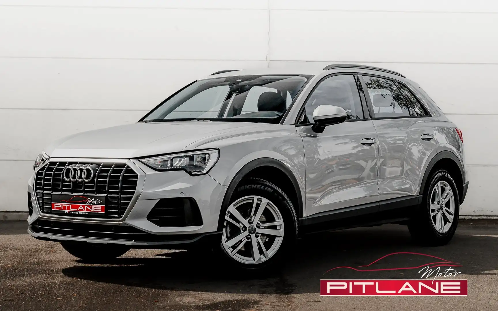 Audi Q3 35 TDi S-Tronic VIRTUAL / SIEGES CHAUF / 360 CAM ! Argent - 1