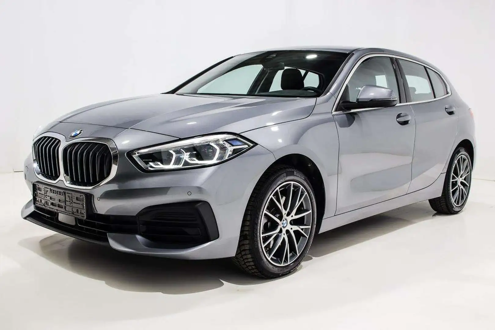 BMW 116 D LED GPS REGU RADAR LIVE COCKPIT JA17 Grijs - 2