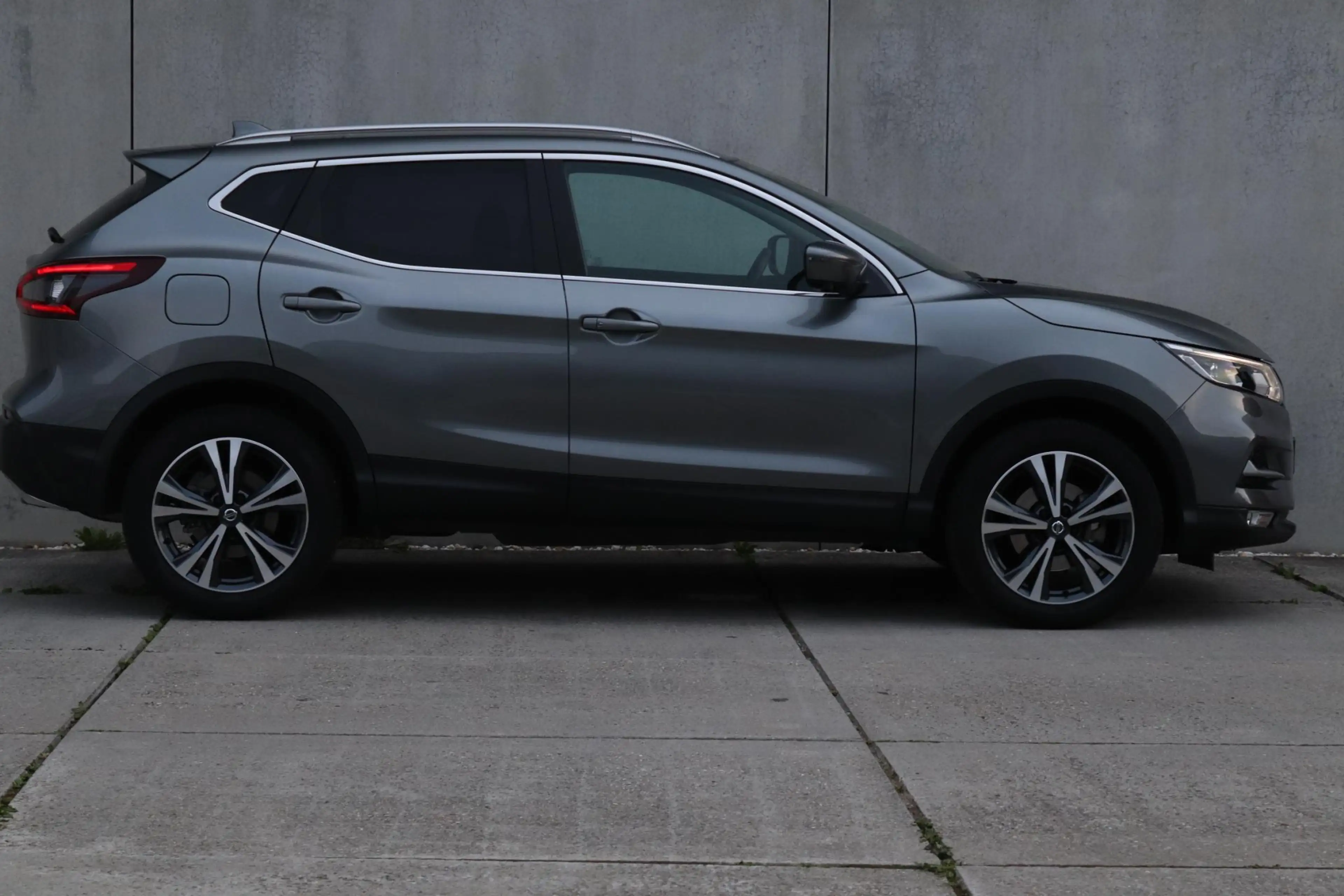 Nissan Qashqai 1.2 N-Connecta / CAMERA / NAVI / PANO DAK / 18"LMV — photo 4