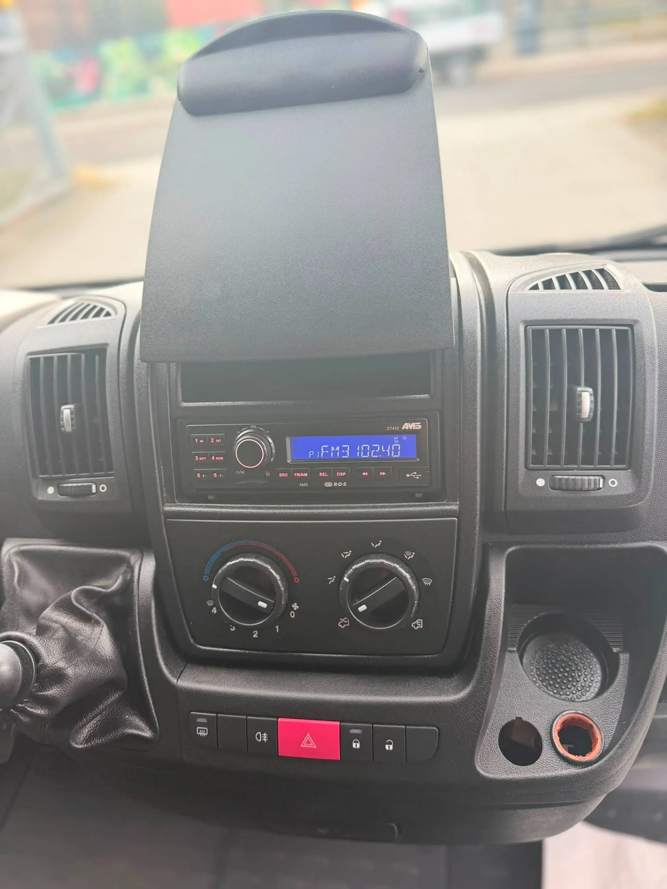 Peugeot Boxer HDi (330) — photo 12