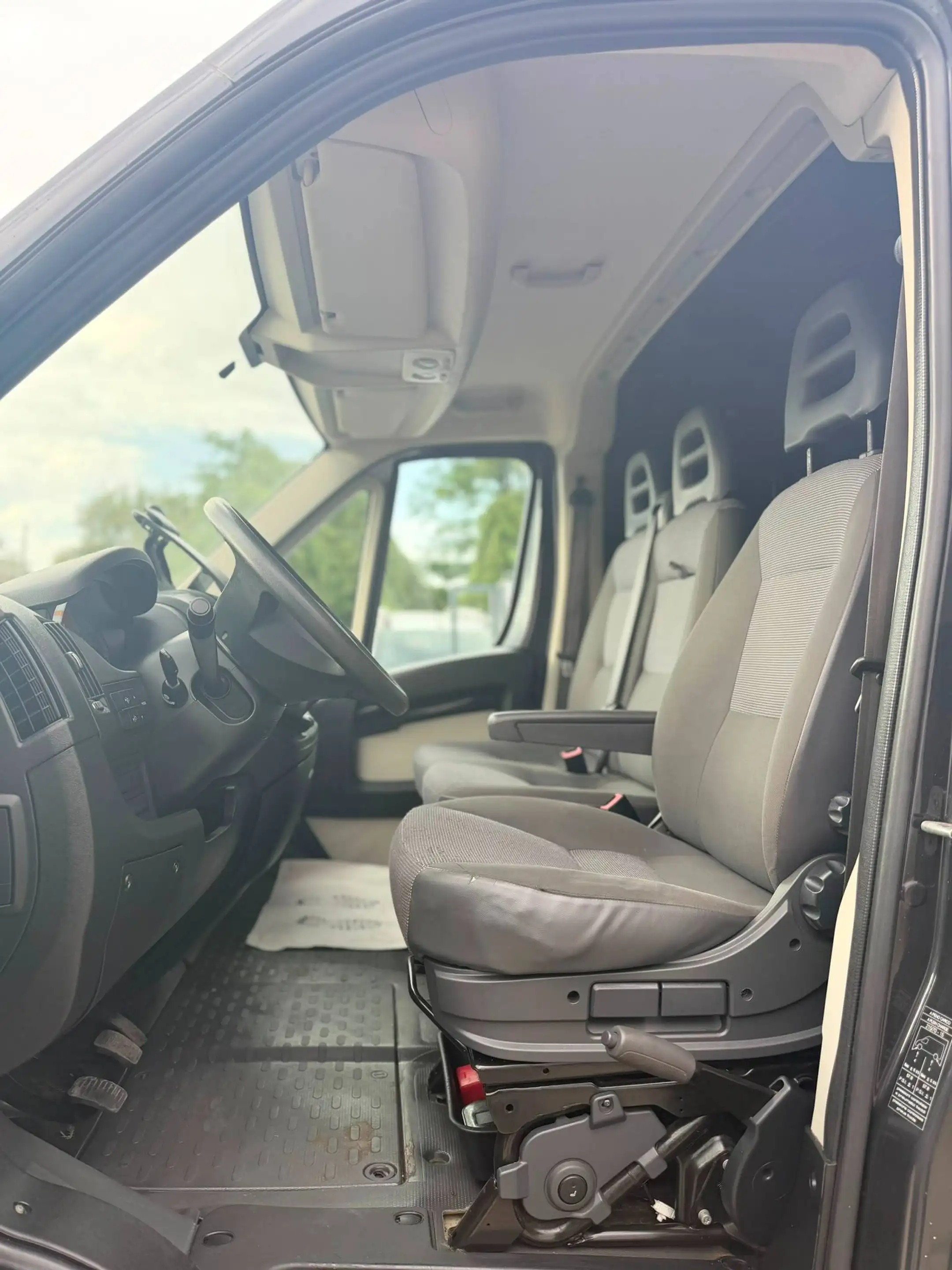 Peugeot Boxer HDi (330) — photo 13
