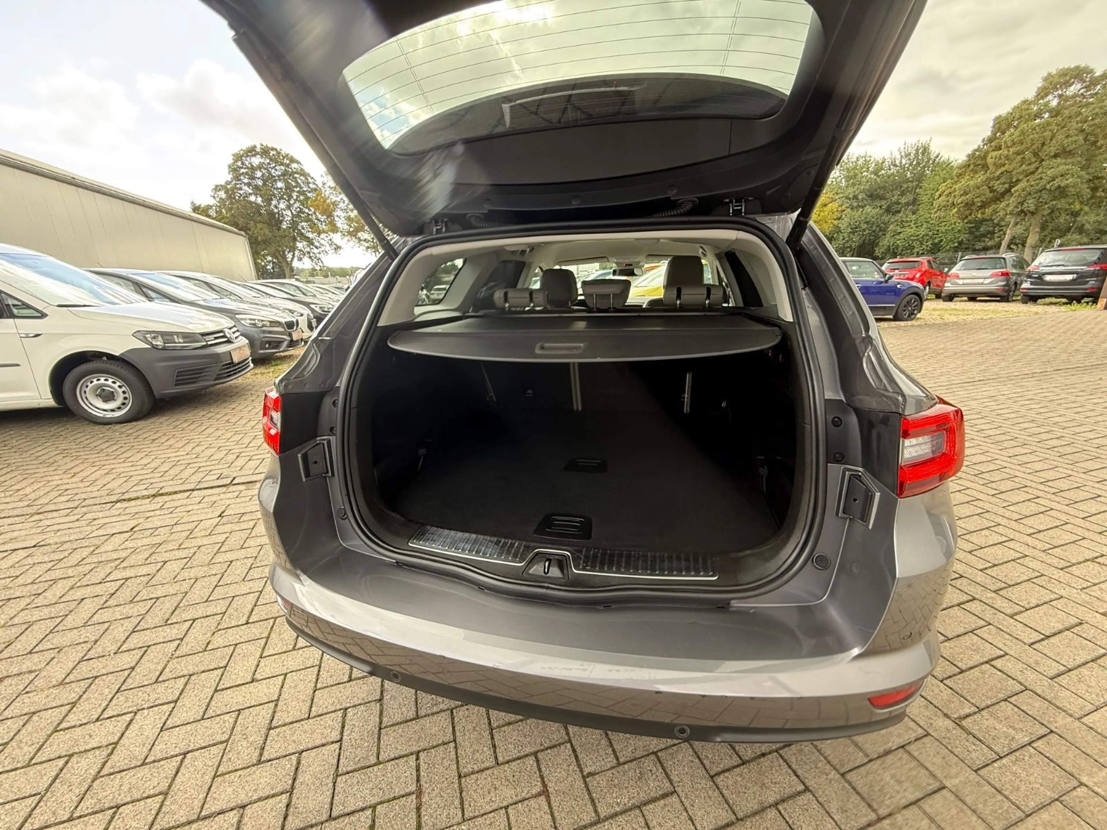 Renault Talisman Grandtour Elysée*LEDER*BOSE*SHZ*ACC — photo 6