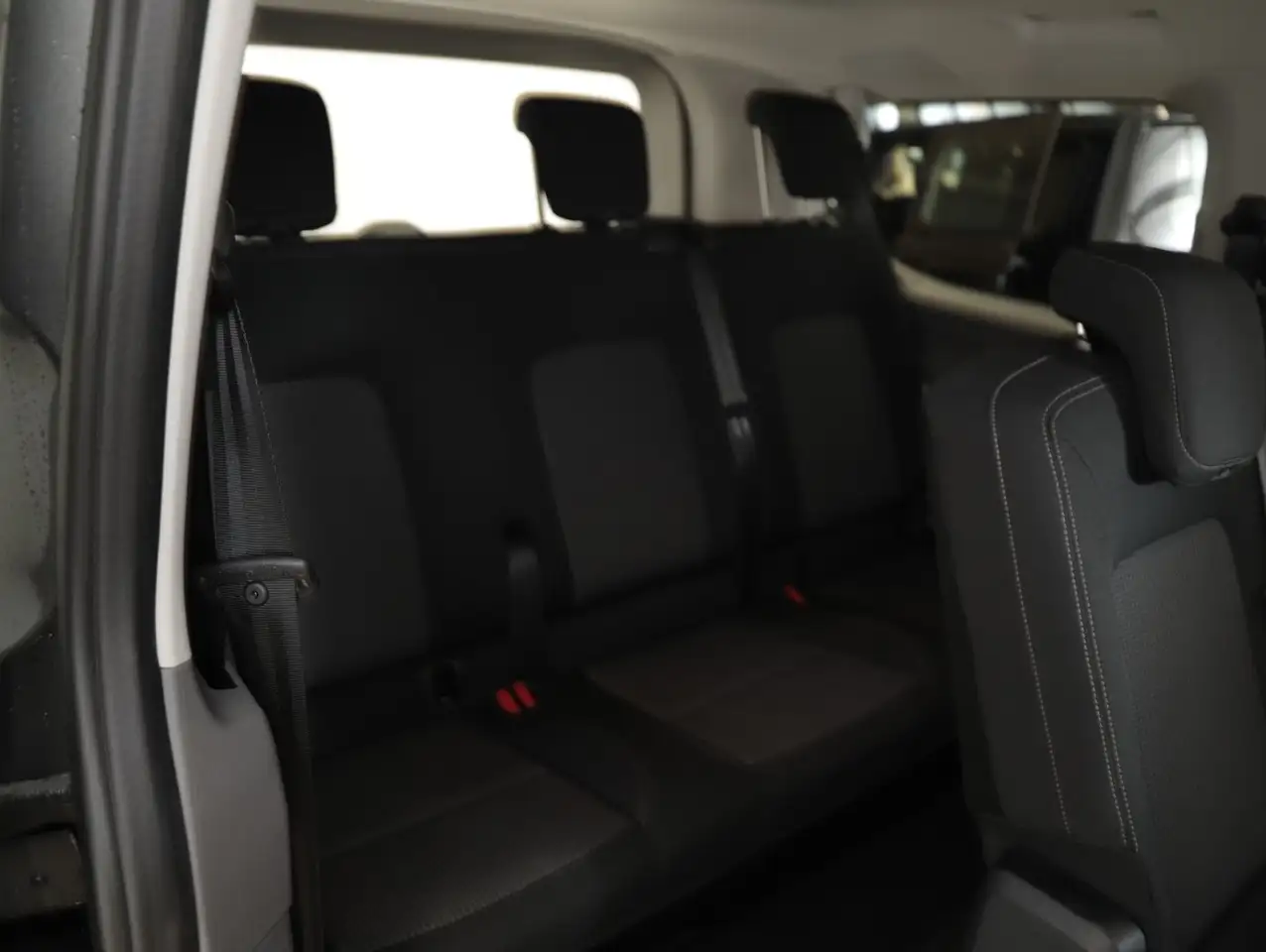 Volkswagen T7 Caravelle 2026 — фото 12