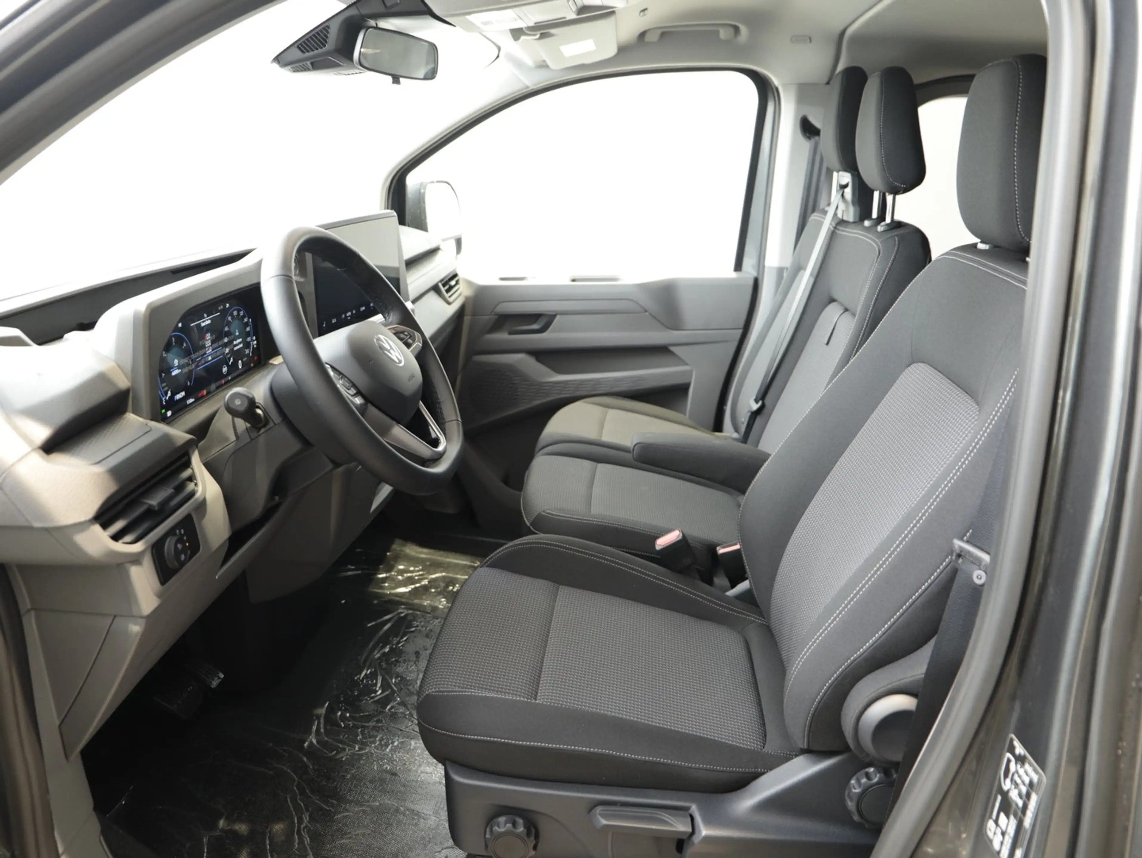 Volkswagen T7 Caravelle VW T7 Caravelle TDI 4MOTION — photo 9