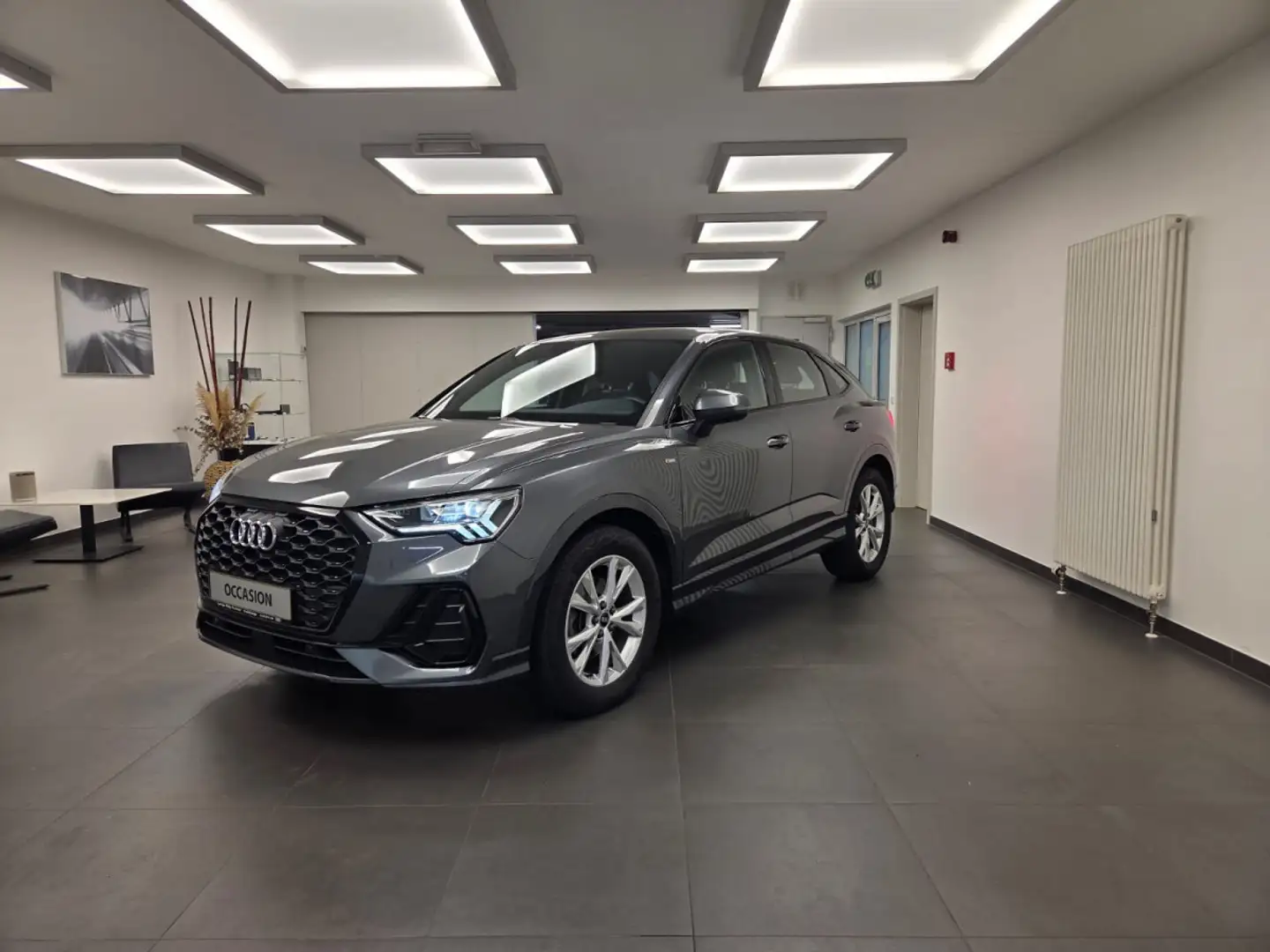 Audi Q3 Sportback S line 35 TDI 110(150) kW(ch) S tronic Gris - 1