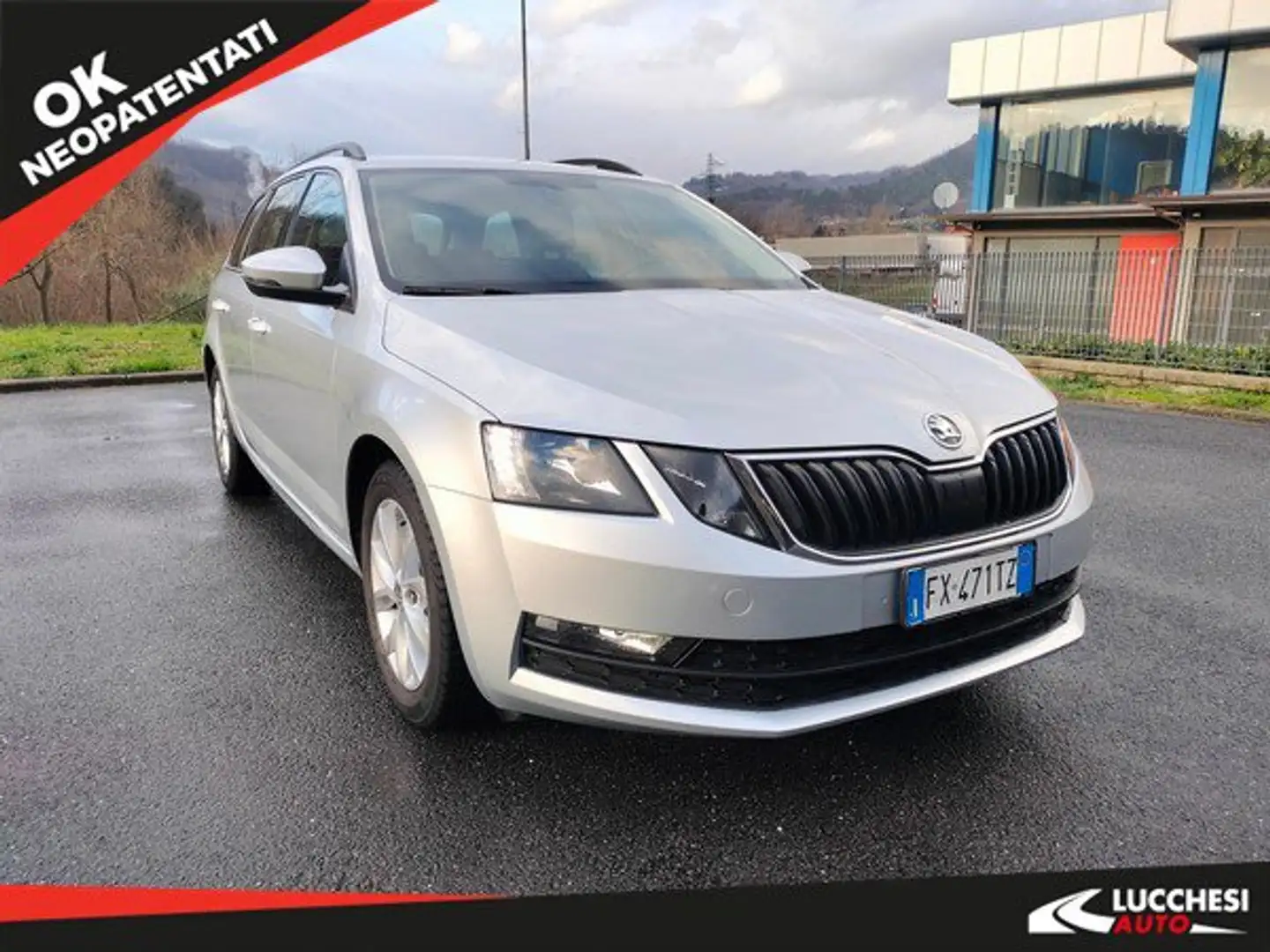 Skoda Octavia 1.6 TDI SCR 115 CV DSG Wagon Executive Argento - 1