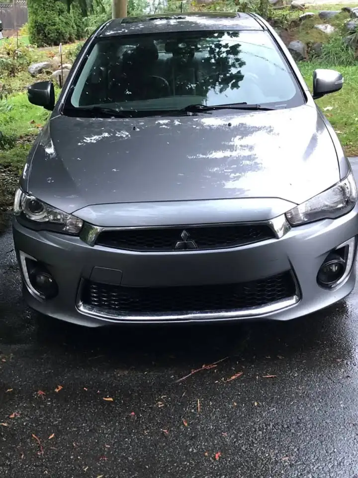 Mitsubishi Lancer снимка Mitsubishi Lancer