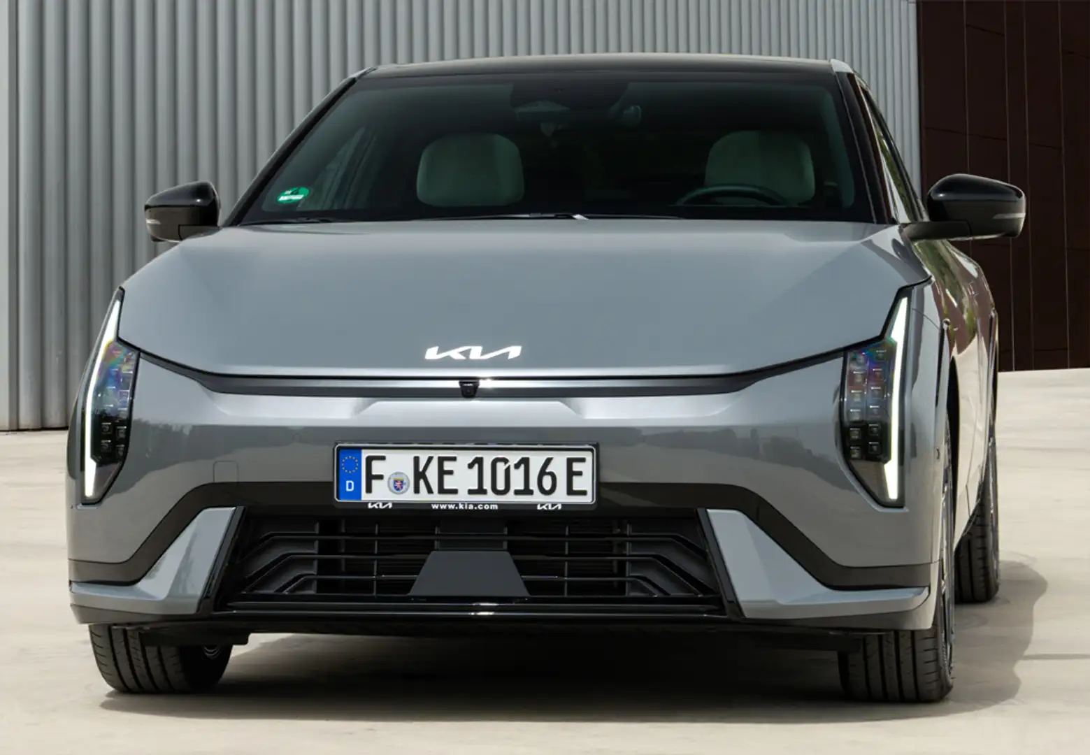 Kia EV4 Fastback Earth Launch Edition - 1