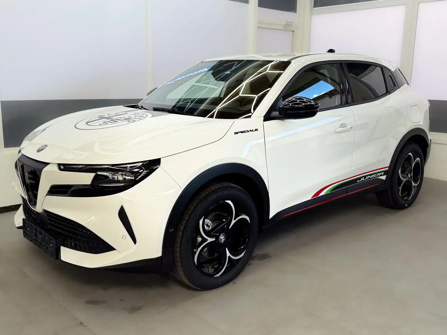 Alfa Romeo Junior Speciale IBRIDA MATRIX ACC KEYLESS NAVI 1.2 E-D... Weiß - 1
