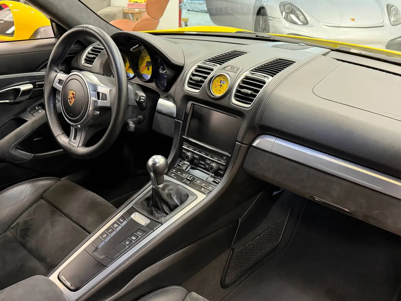 Porsche Cayman снимка Porsche Cayman