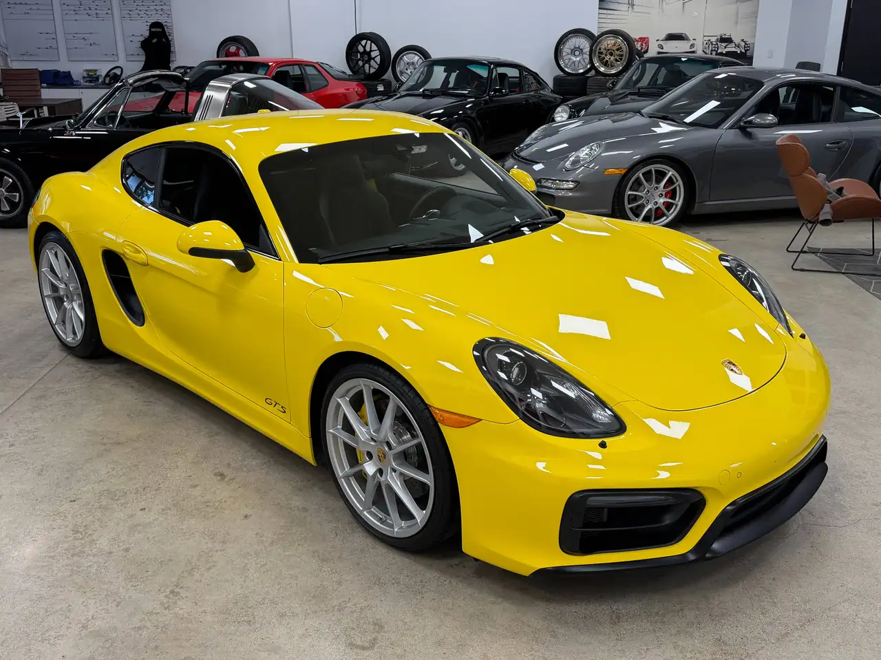 Porsche Cayman снимка Porsche Cayman
