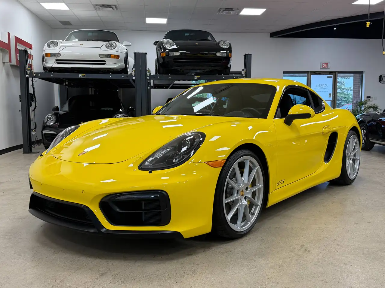 Porsche Cayman снимка Porsche Cayman