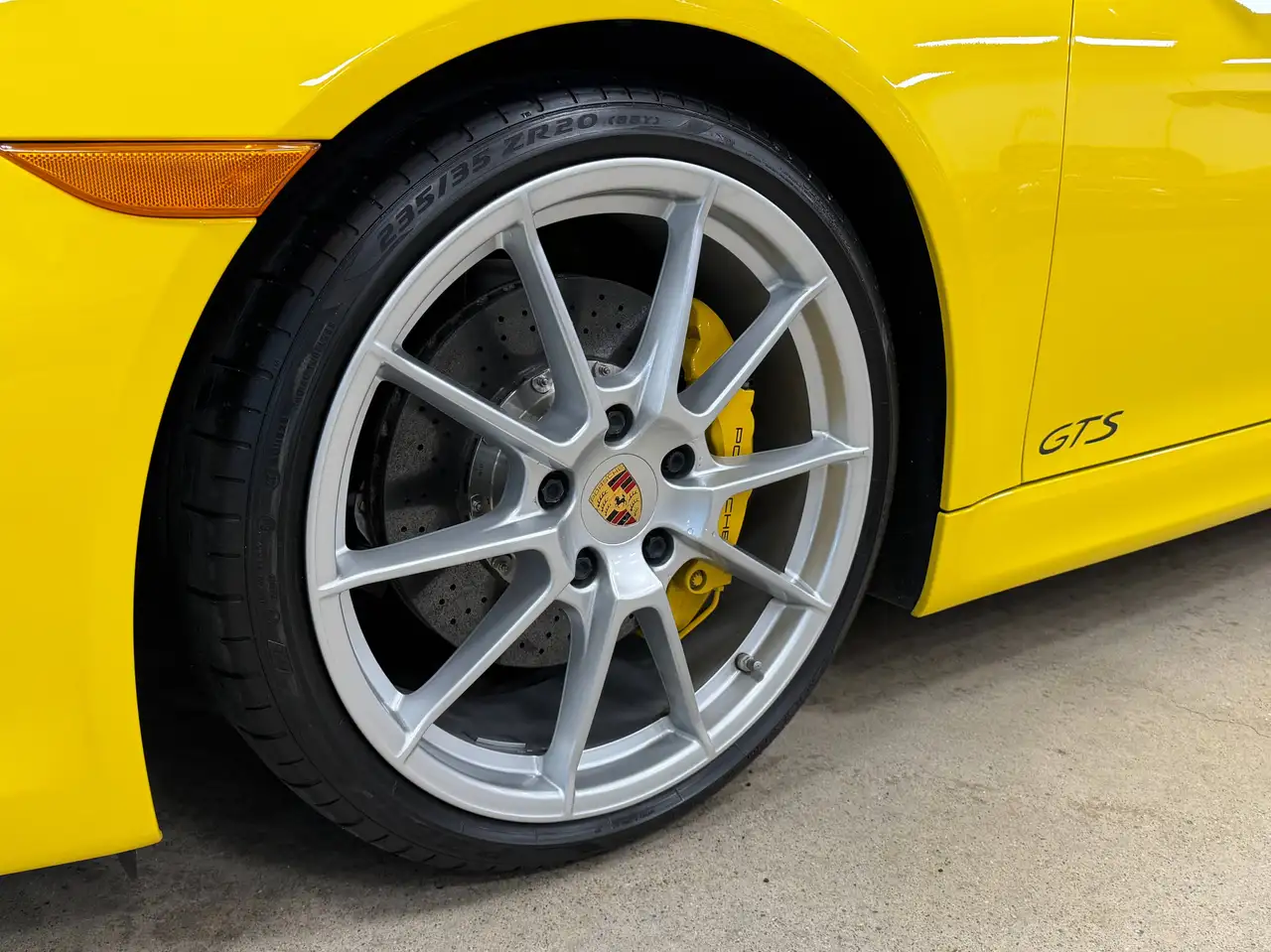 Porsche Cayman снимка Porsche Cayman