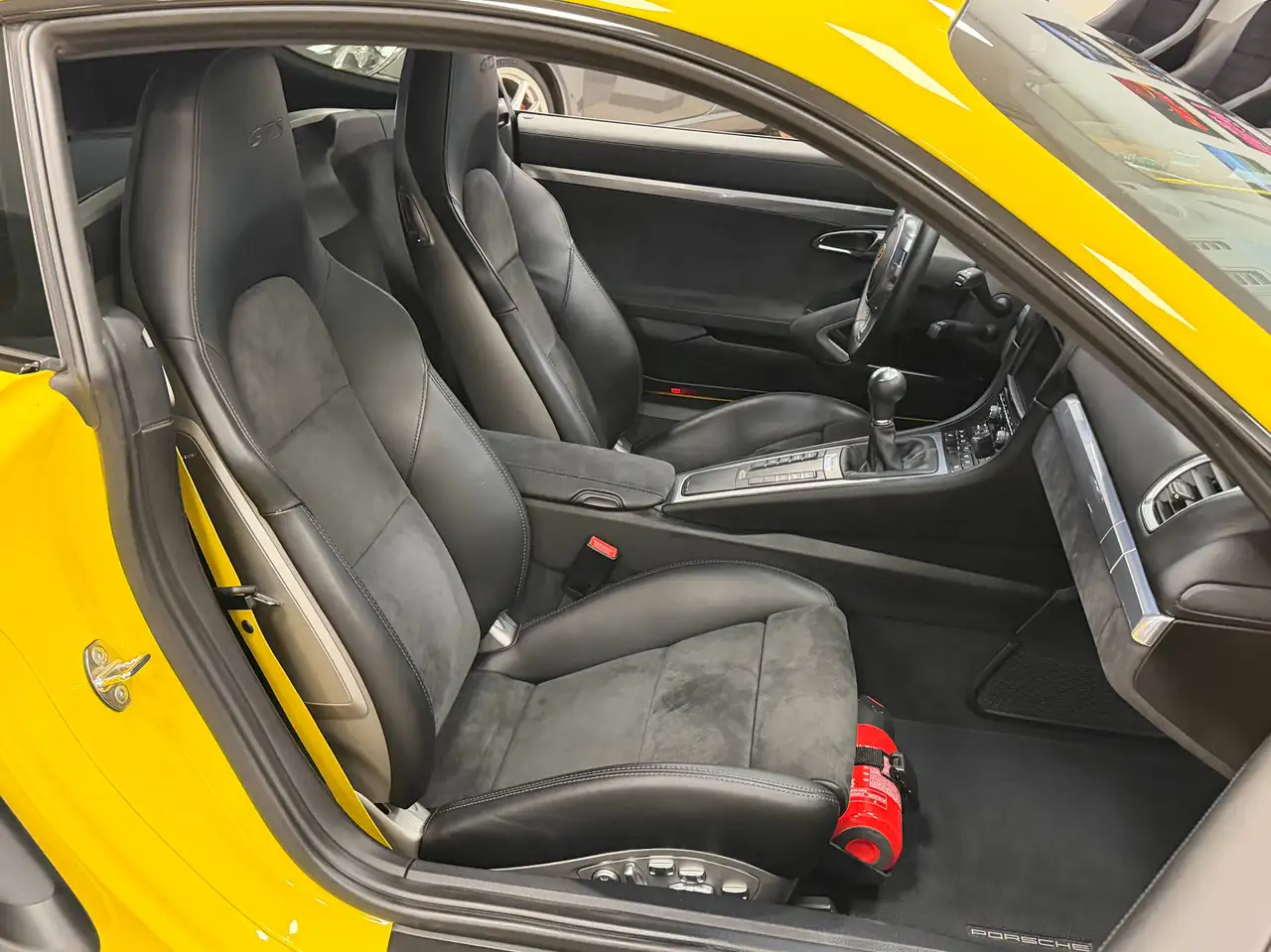 Porsche Cayman снимка Porsche Cayman