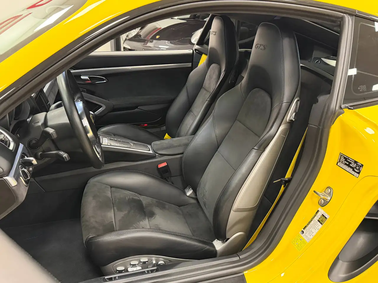 Porsche Cayman снимка Porsche Cayman