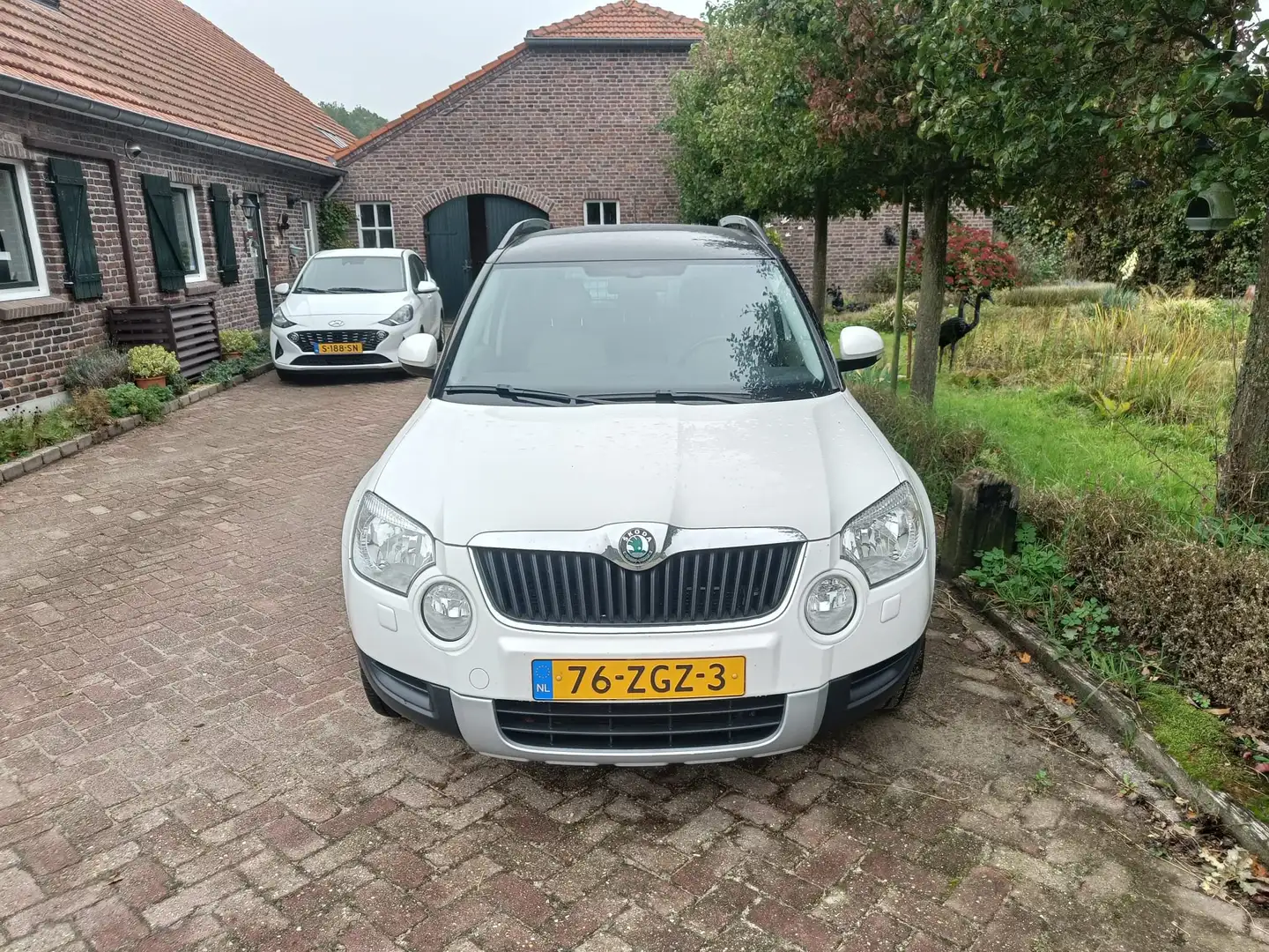 Skoda Yeti Yeti 1.2 TSI Elegance White - 2