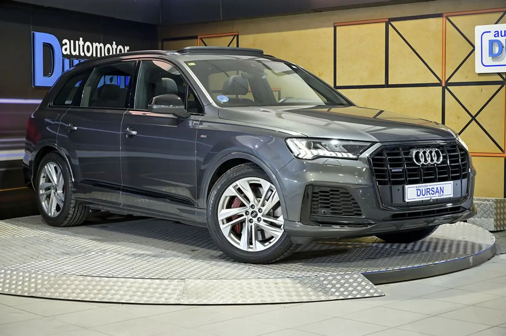 Audi Q7 S line 60 TFSIe 335kW456CV quattro tip Gris - 2