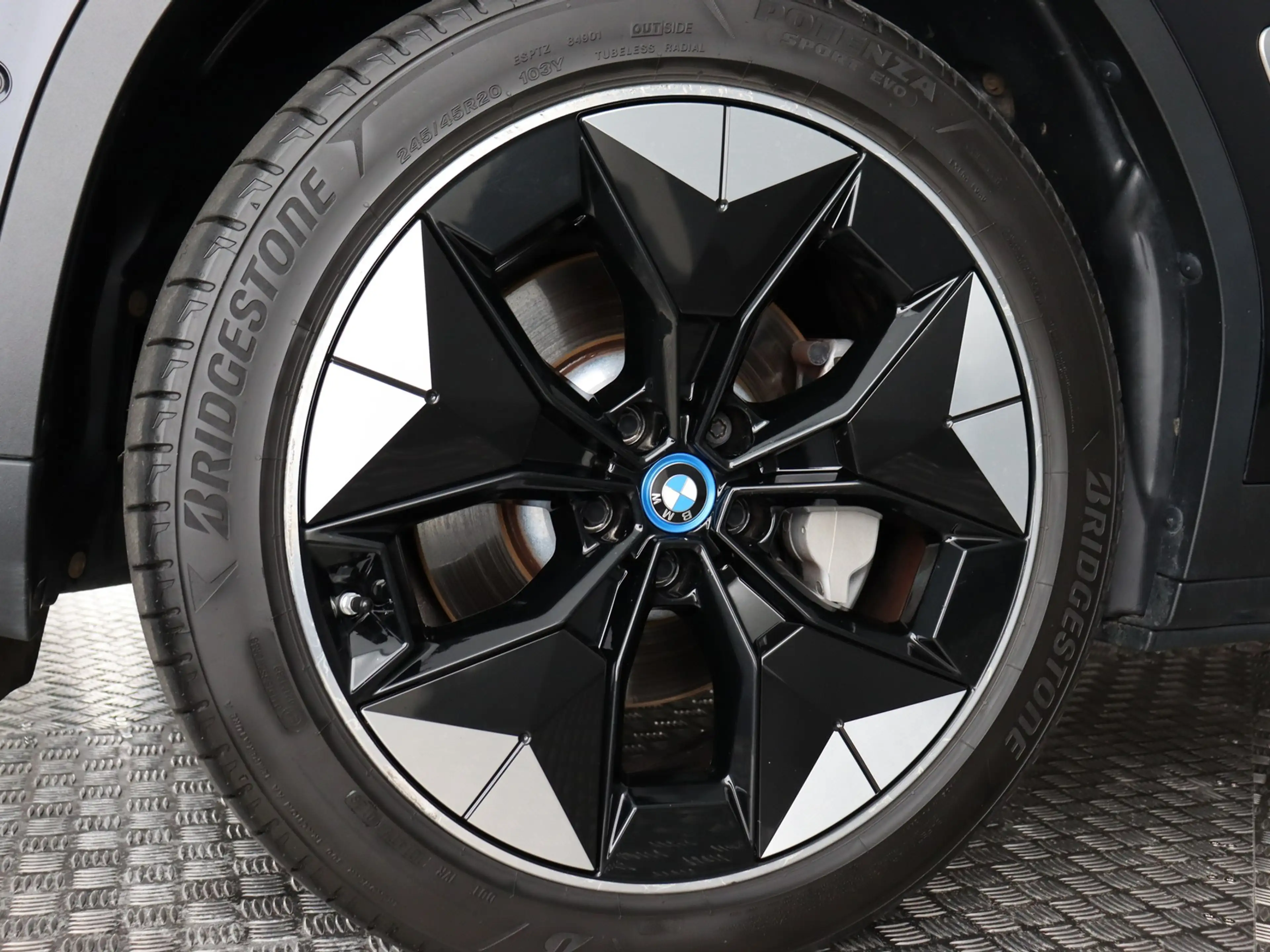 BMW iX3 Executive 80 kWh Soh 99% (NL-Auto / Pano / Elek. t — photo 6