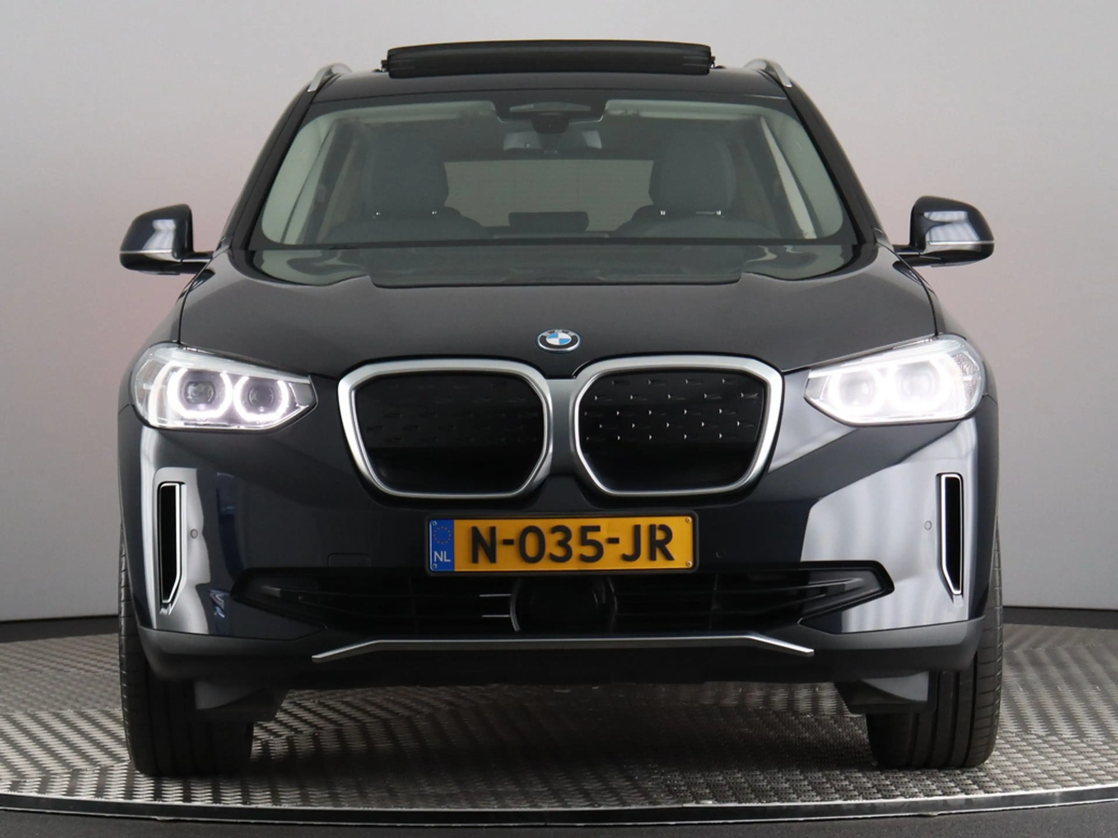 BMW iX3 Executive 80 kWh Soh 99% (NL-Auto / Pano / Elek. t — photo 4