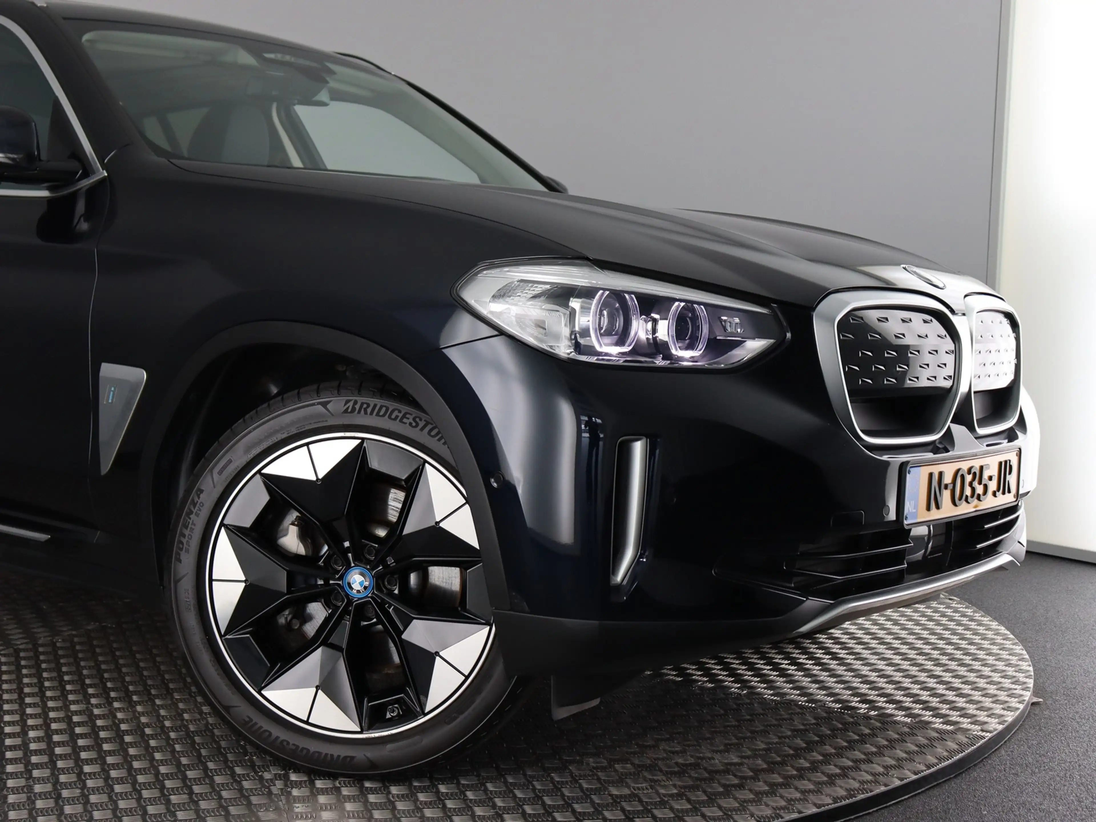 BMW iX3 Executive 80 kWh Soh 99% (NL-Auto / Pano / Elek. t — photo 5