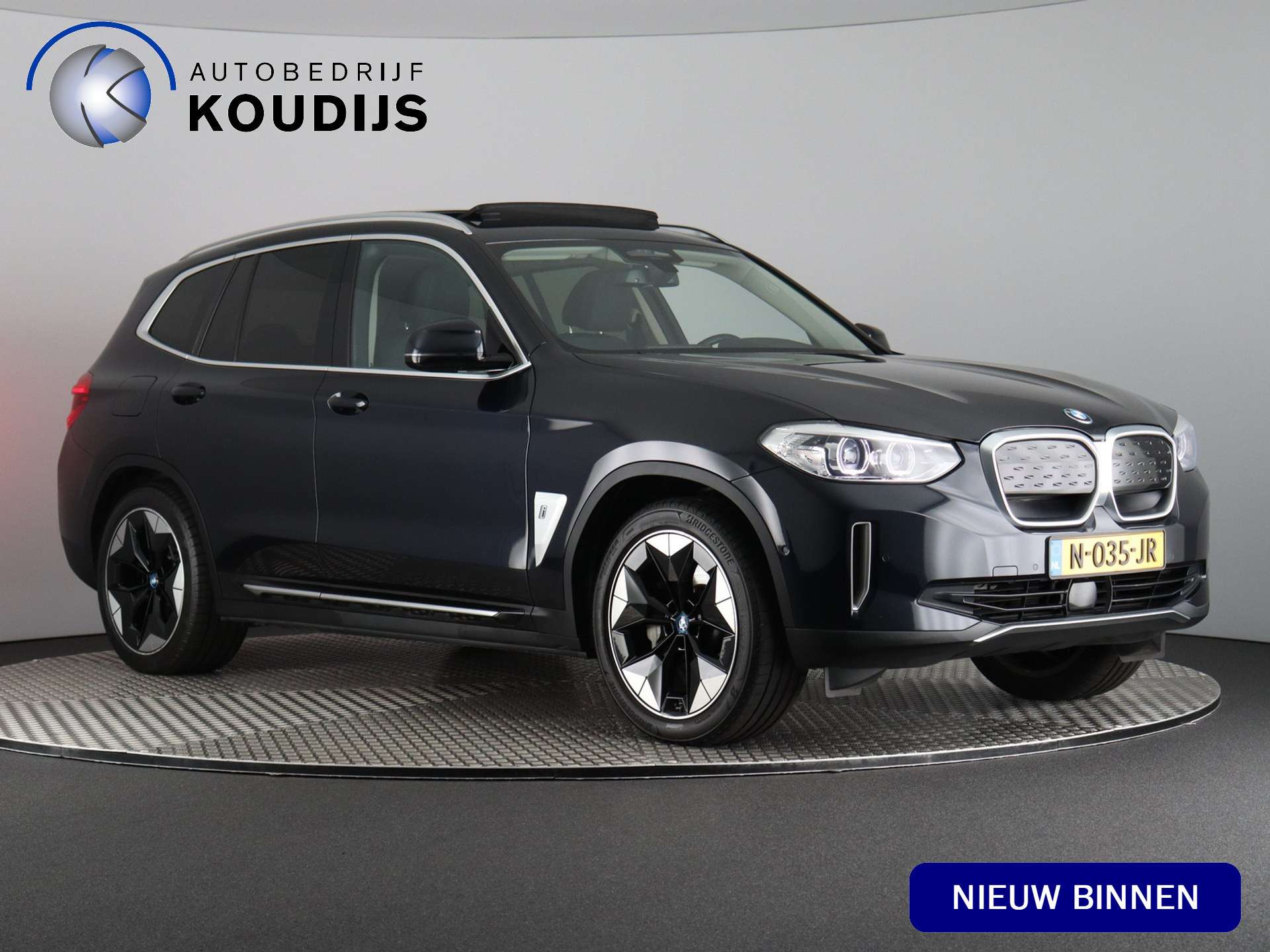 BMW iX3