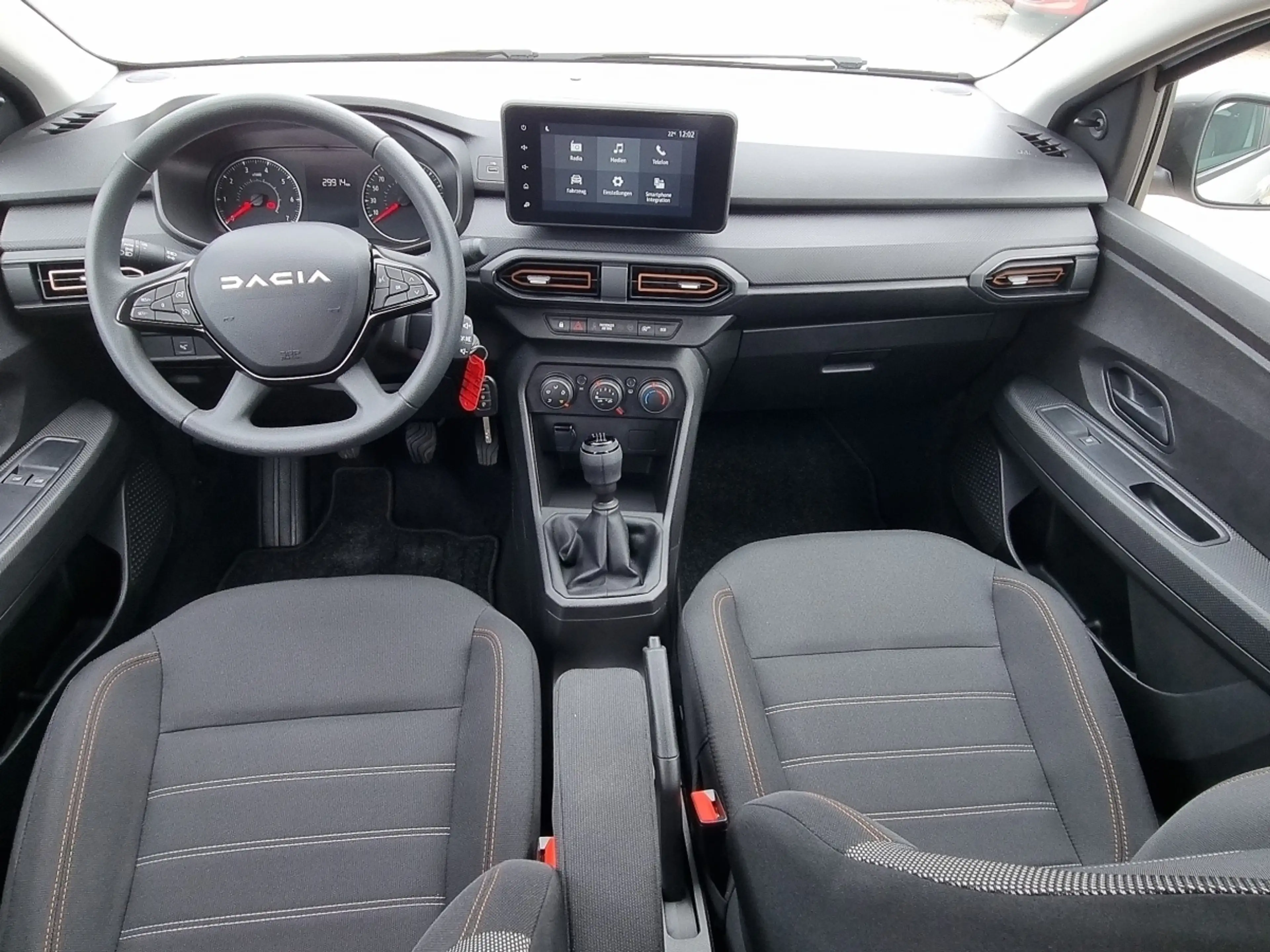 Dacia Sandero Stepway Essential TCe 90 — photo 8