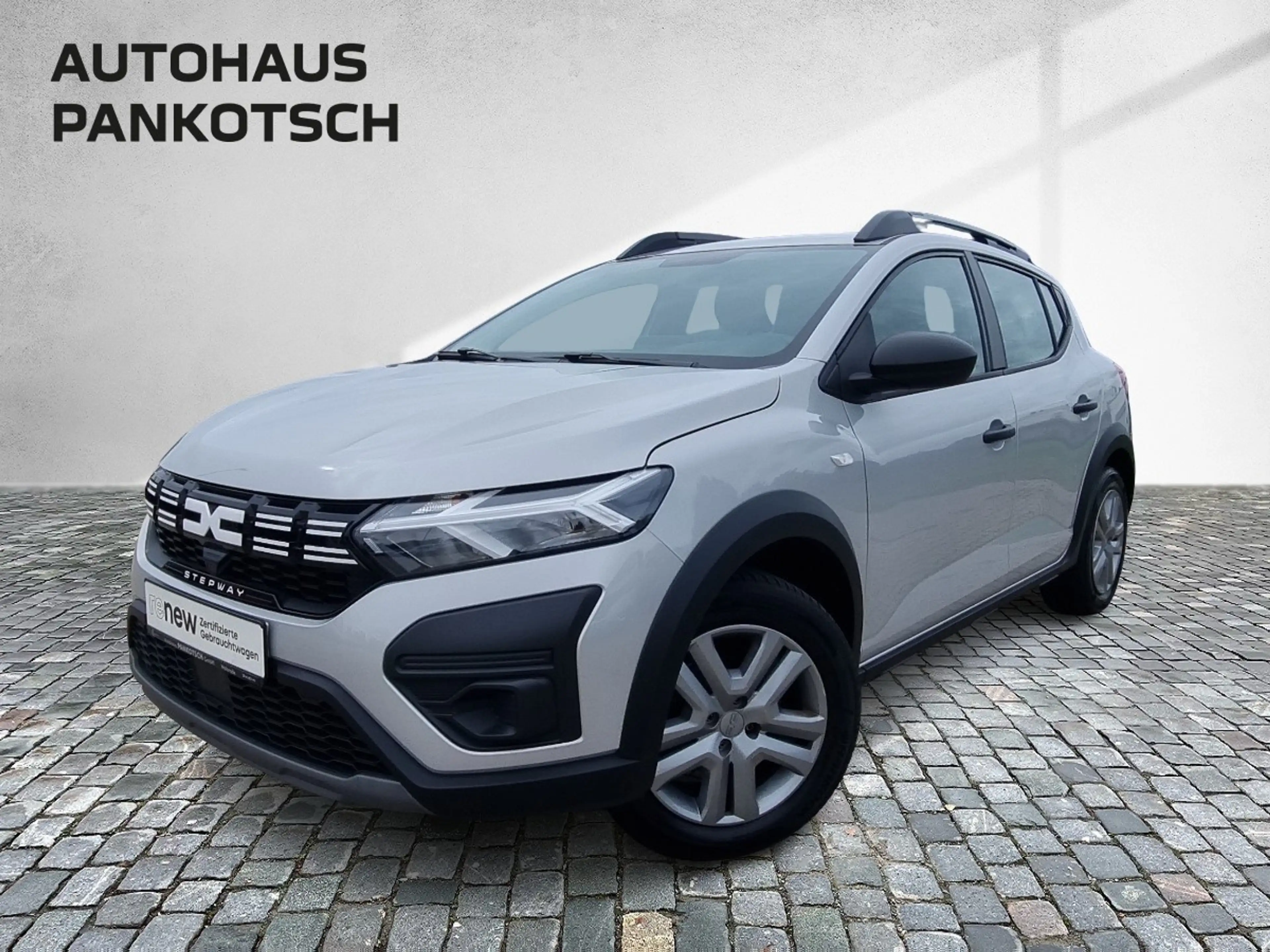 Dacia Sandero Stepway Essential TCe 90 — photo 5