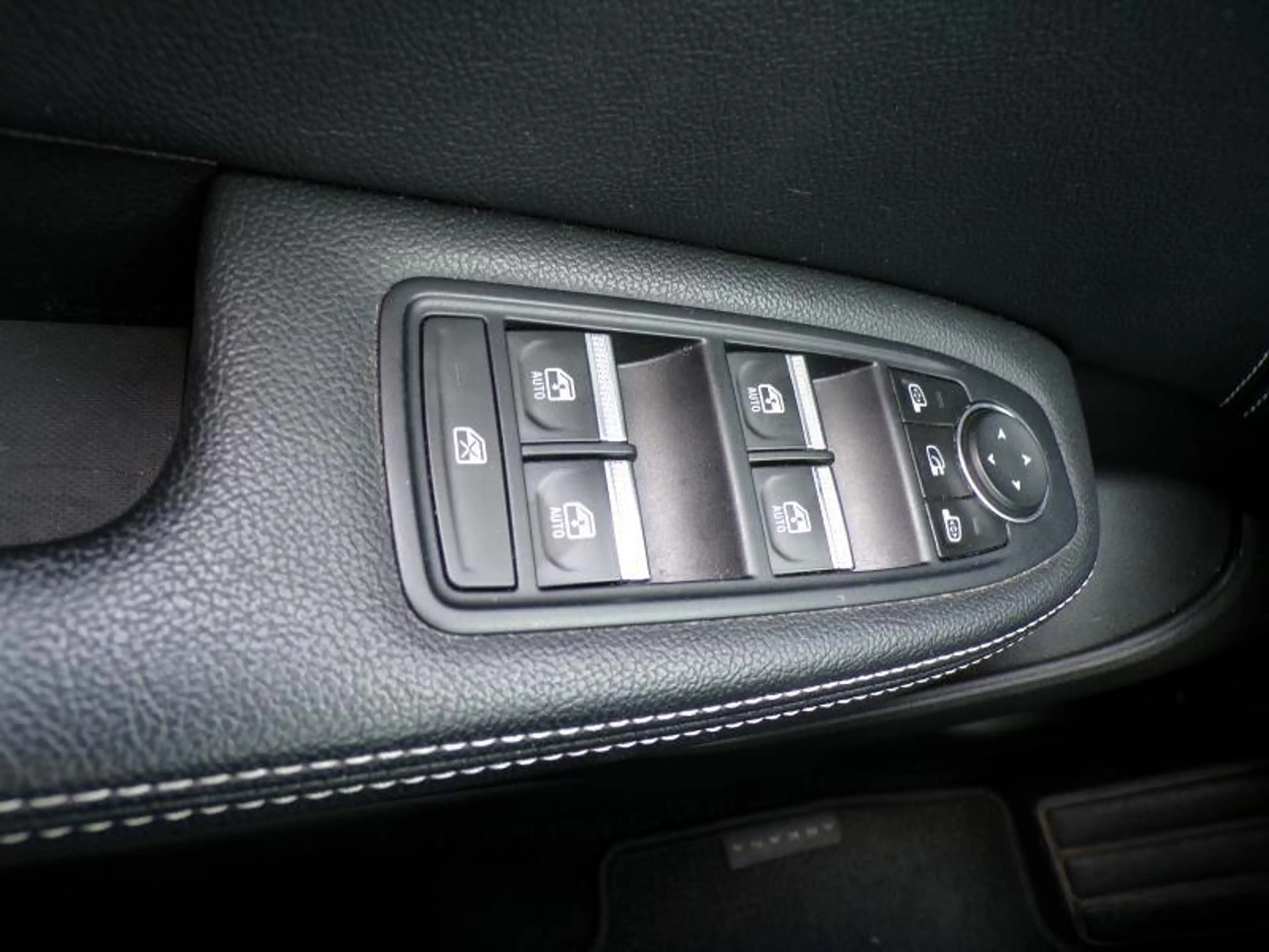 Renault Arkana 1.6 E-tech 140cv Blanc 06/22 41.763km Airco Radio — photo 13