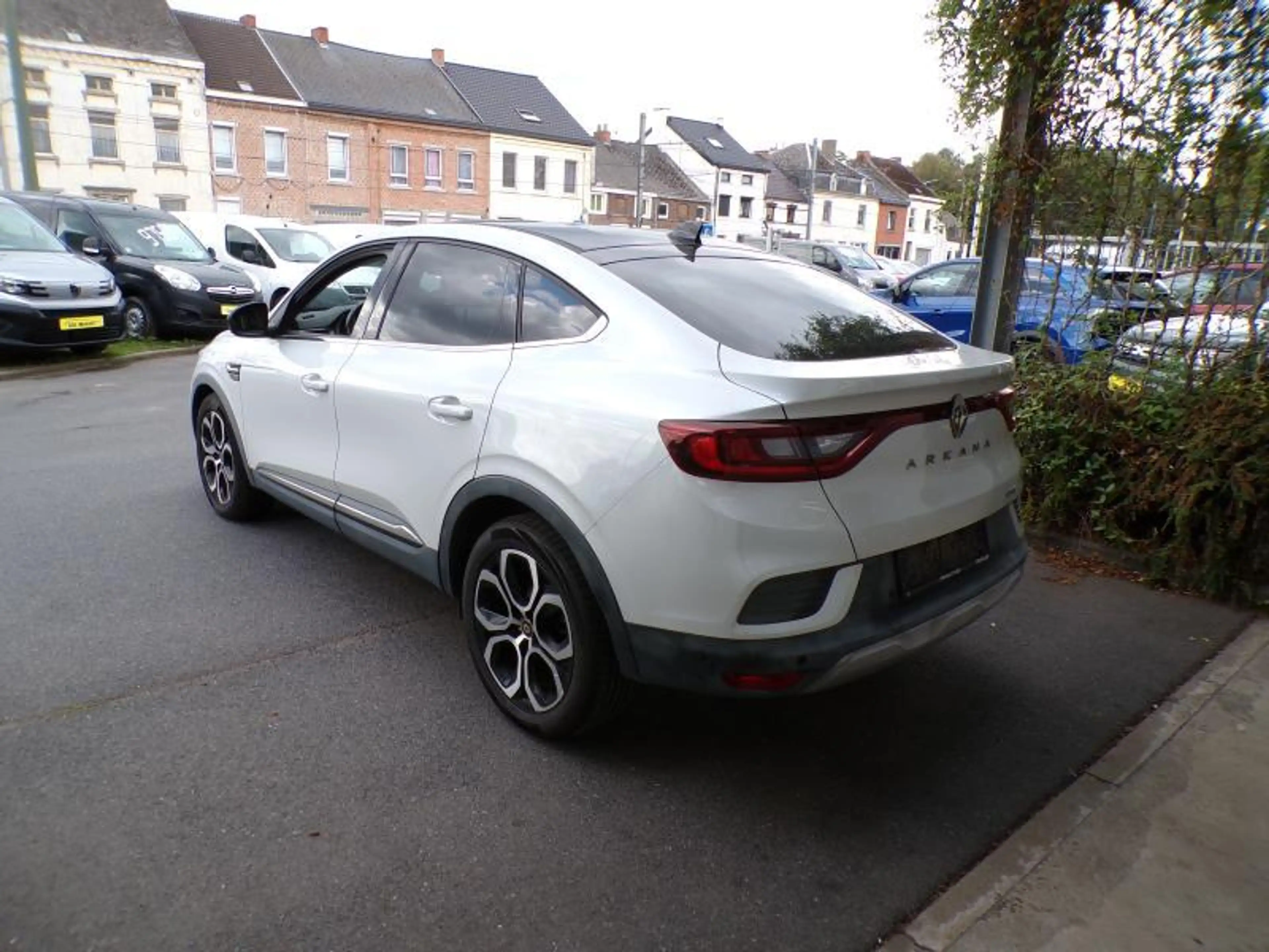 Renault Arkana 1.6 E-tech 140cv Blanc 06/22 41.763km Airco Radio — photo 5