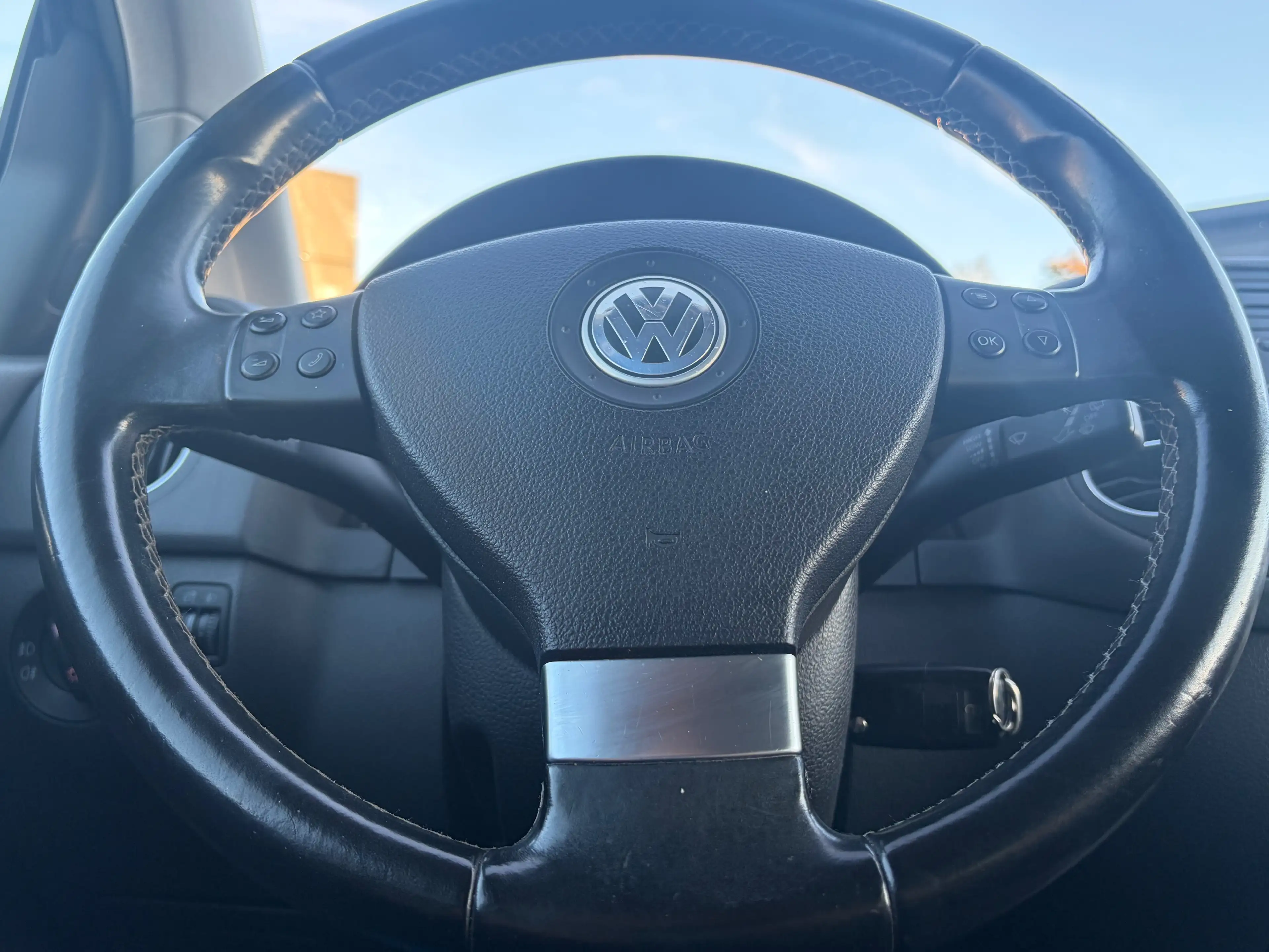 Volkswagen Golf Plus Automatik*2.Hand*SHZ*HU/AU Neu*AHK*PDC*Temp.* — photo 14