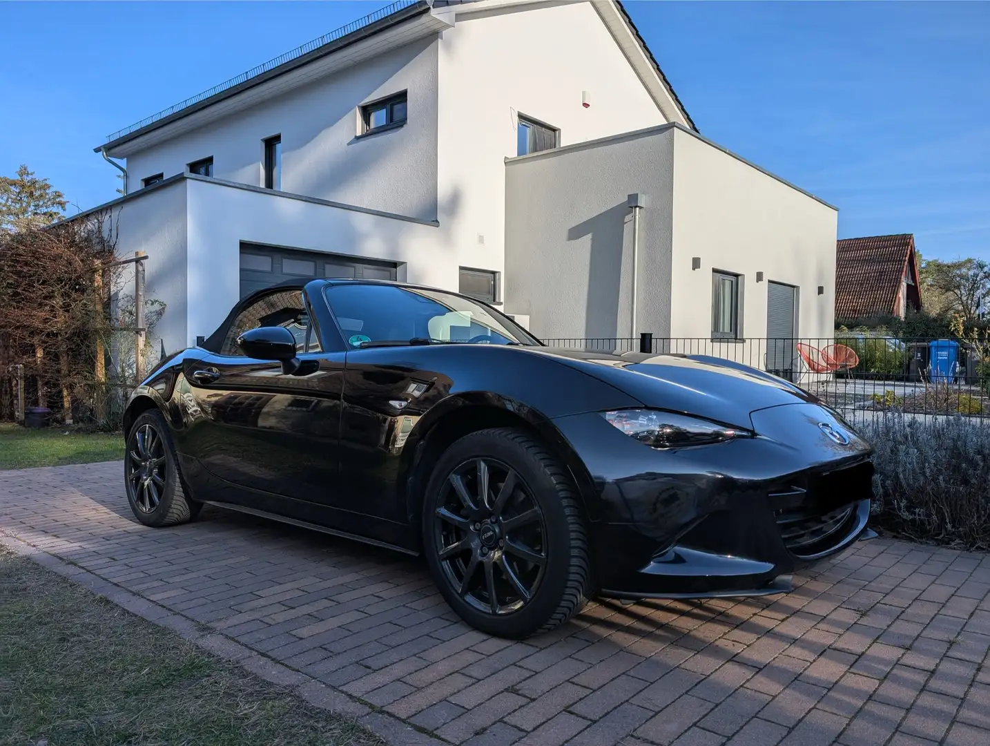 Mazda MX-5 MX-5 SKYACTIV-G 160 i-ELOOP Sports-Line Schwarz - 1