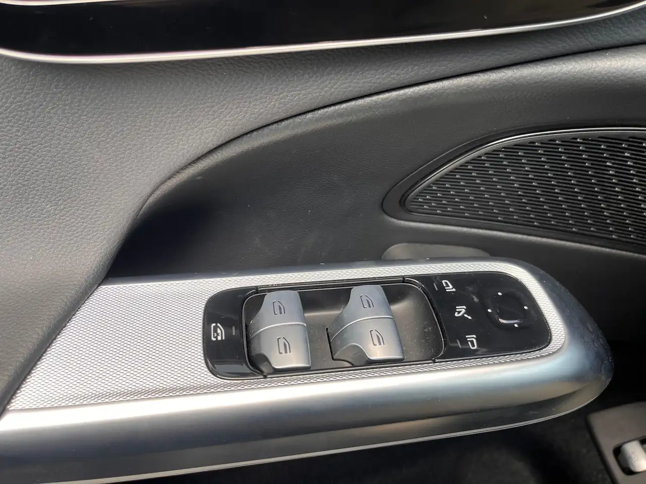 Mercedes-Benz E-Class de 4MATIC, миниатюра 15