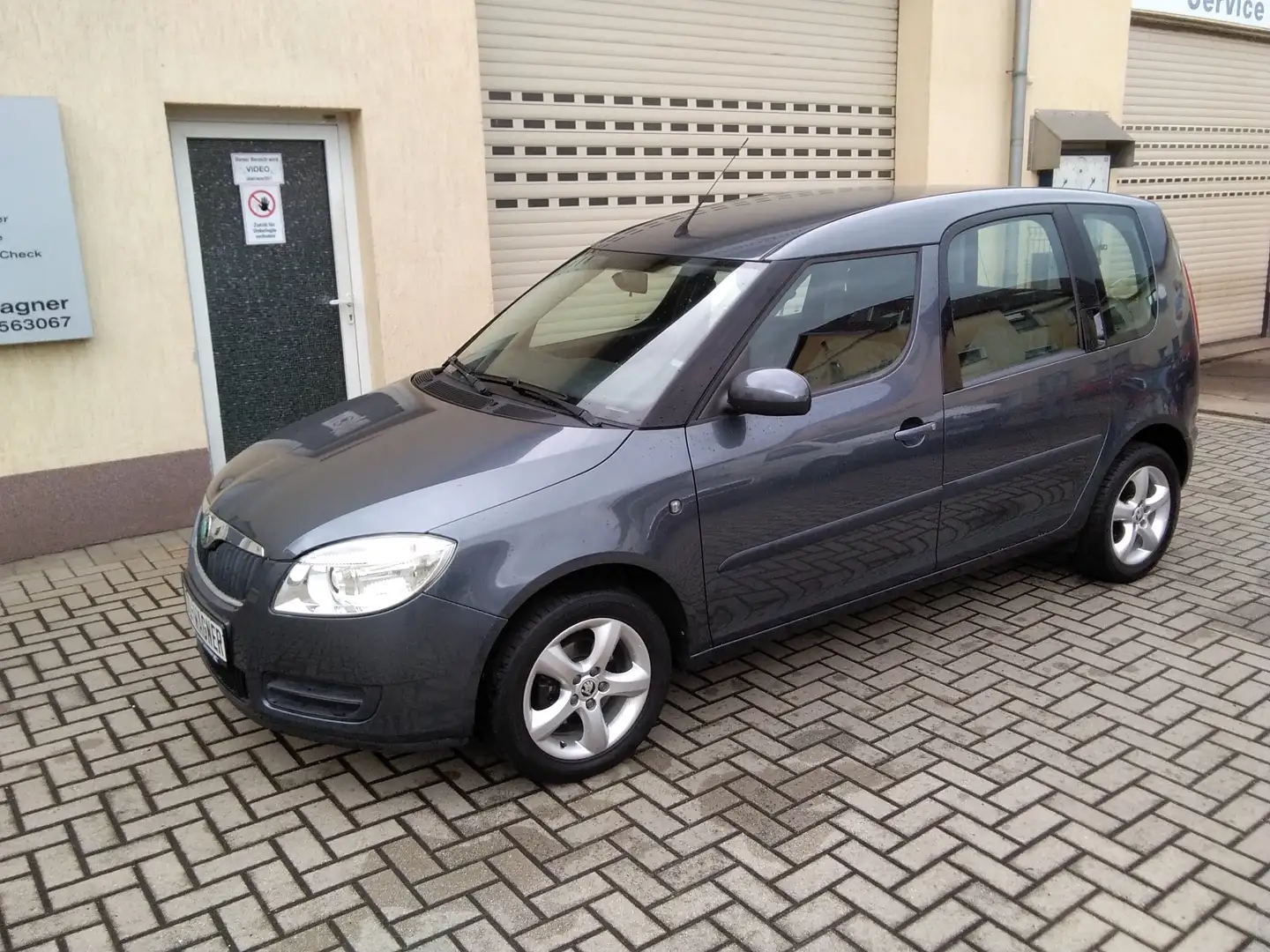 Skoda Roomster Style KLIMA PDC AHZV ZV m.FFB Grau - 1